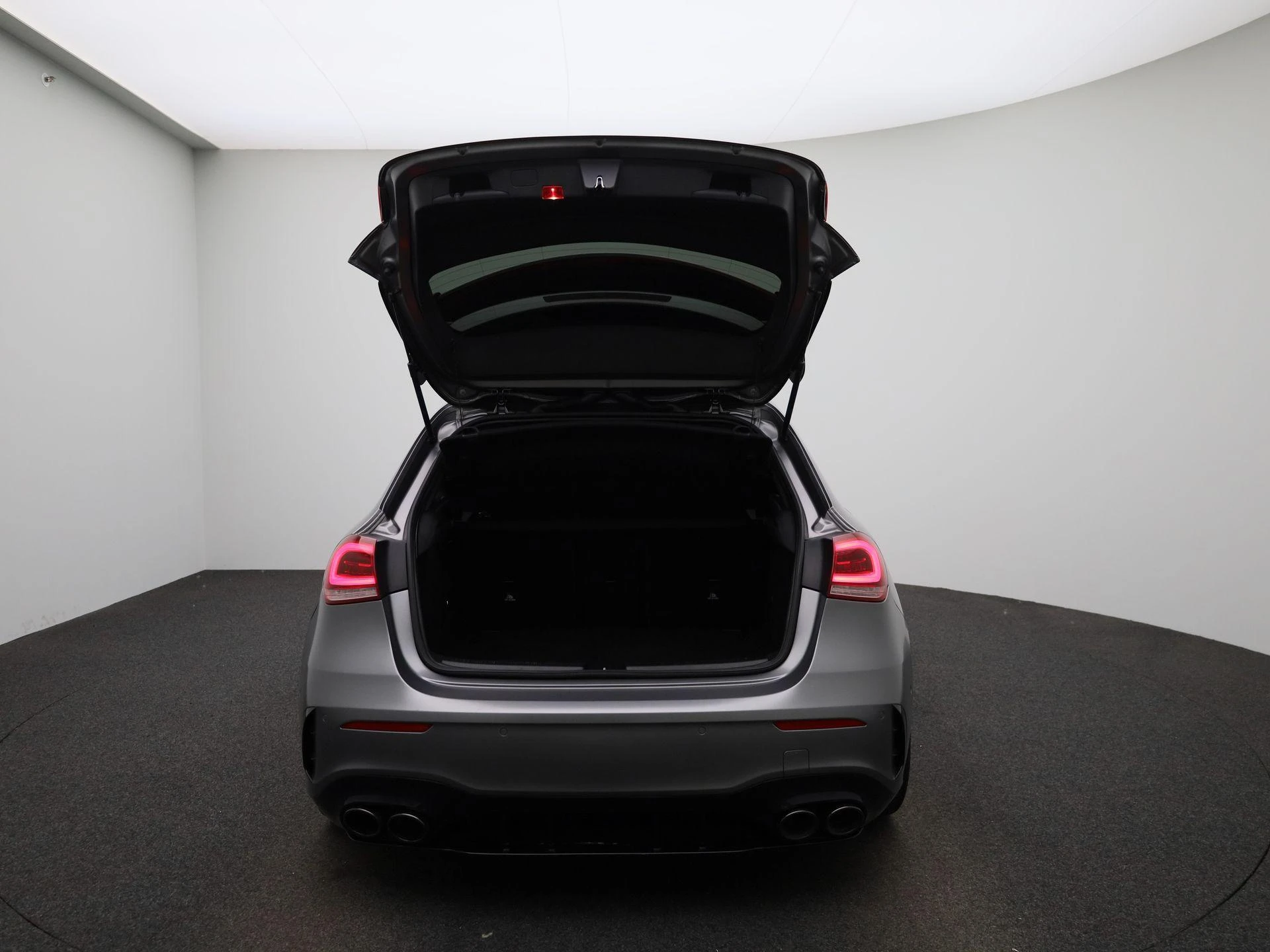 Mercedes-Benz A-Klasse AMG 45 S 4MATIC+ Edition 1