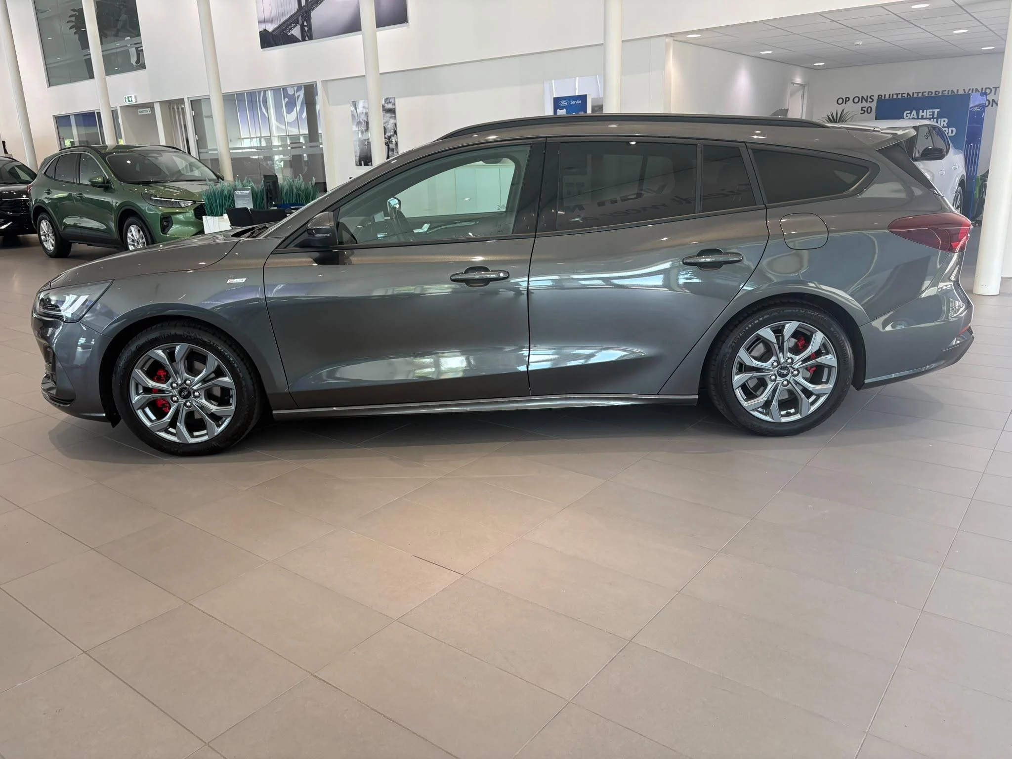 Ford Focus Wagon 1.0 EcoBoost Hybrid ST Line X