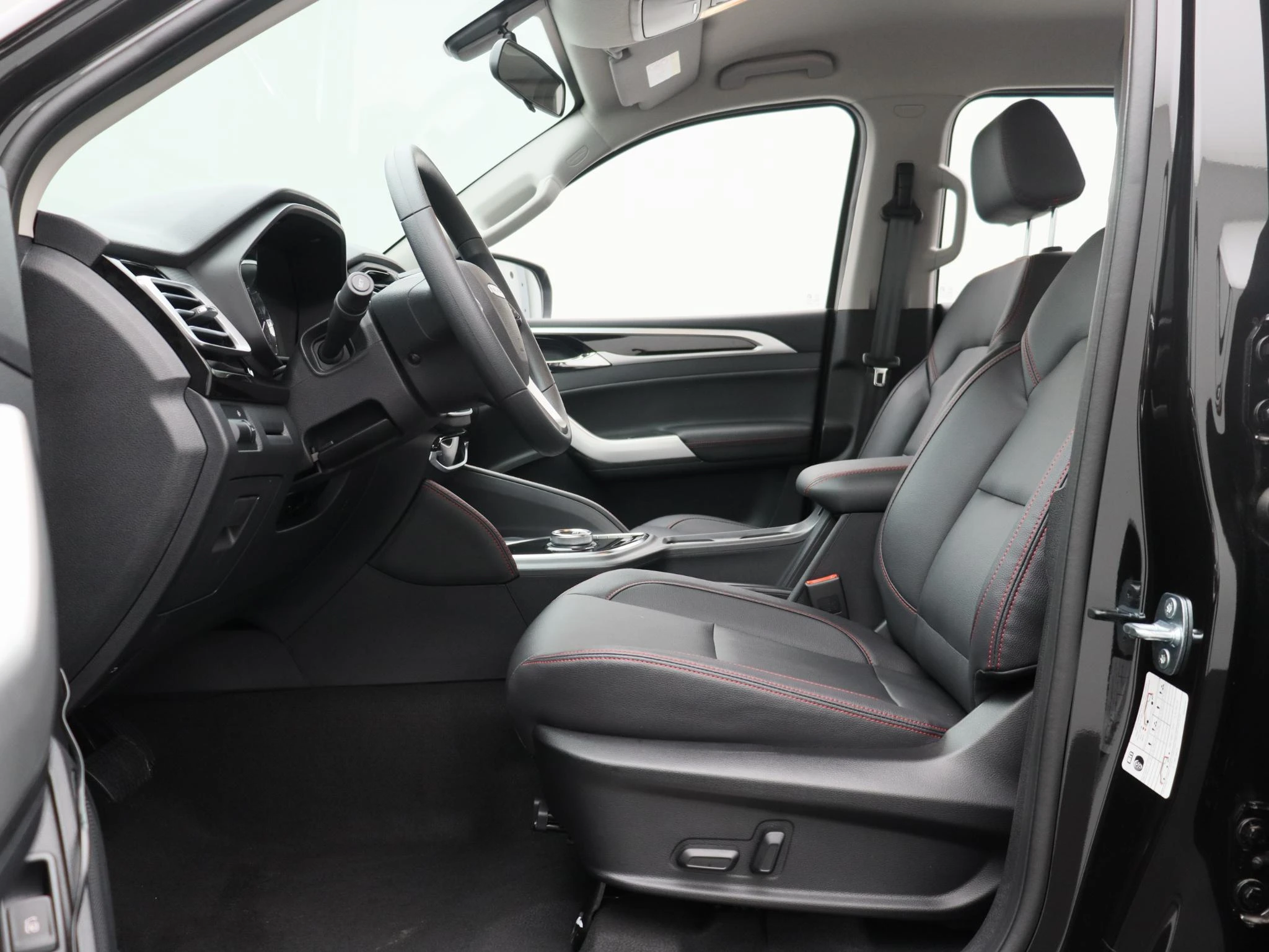 Maxus-T90 EV-image-15