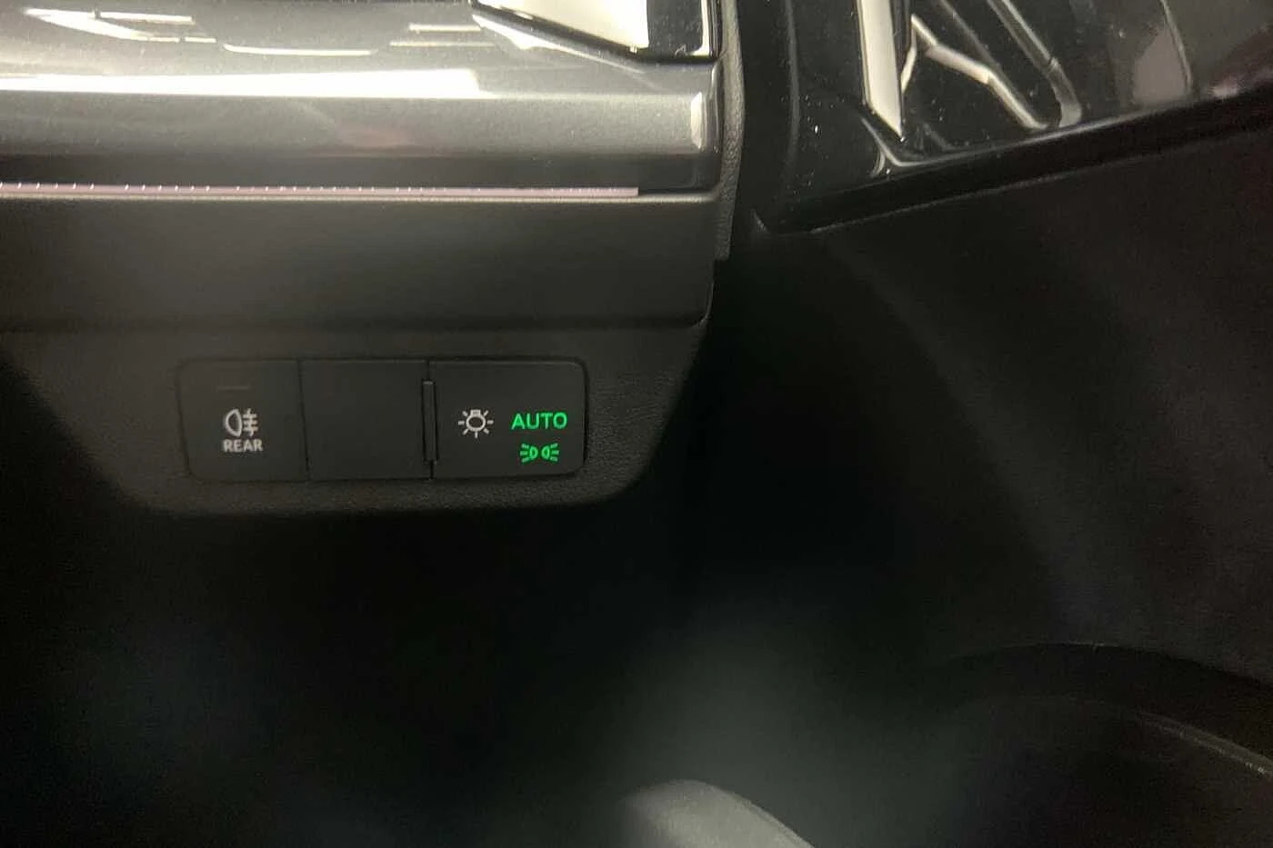 Audi-Q4 e-tron-image-24