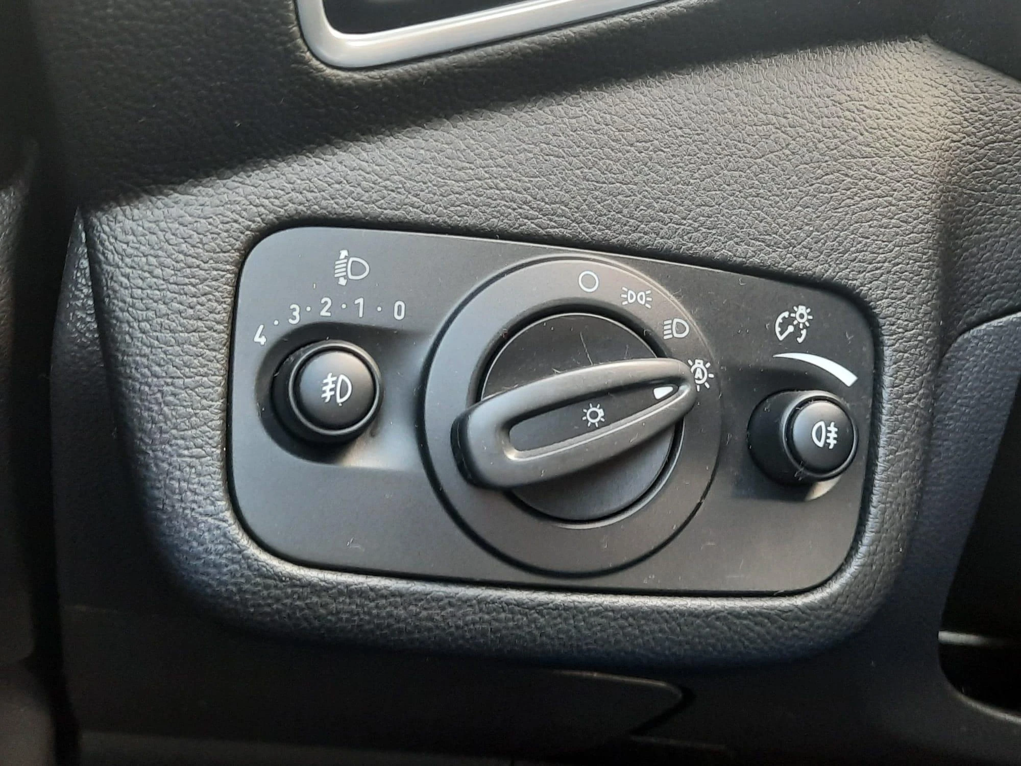 Ford-Kuga-image-17