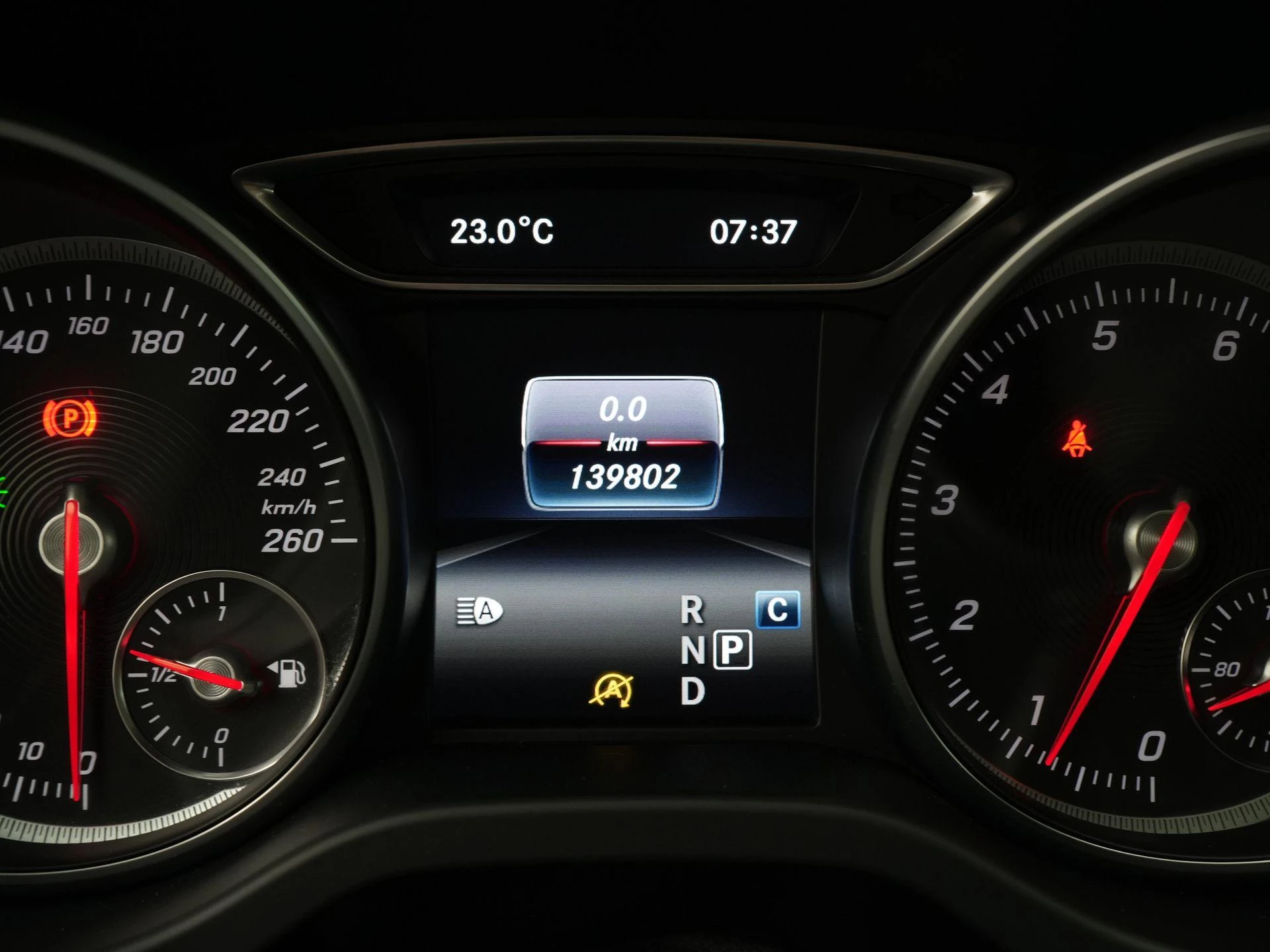 Mercedes-Benz GLA 180 Premium Plus