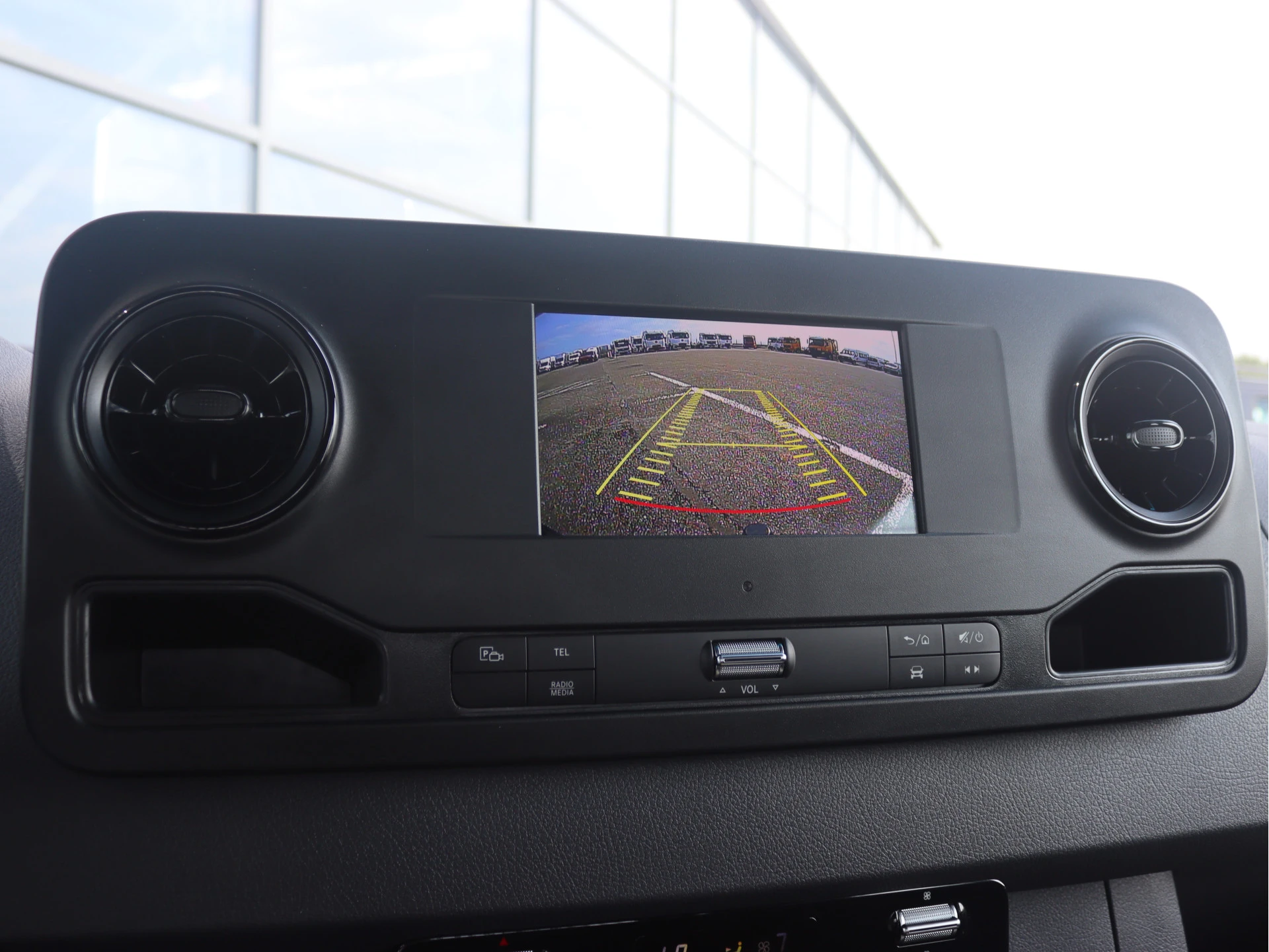 Mercedes-Benz-Sprinter-image-10