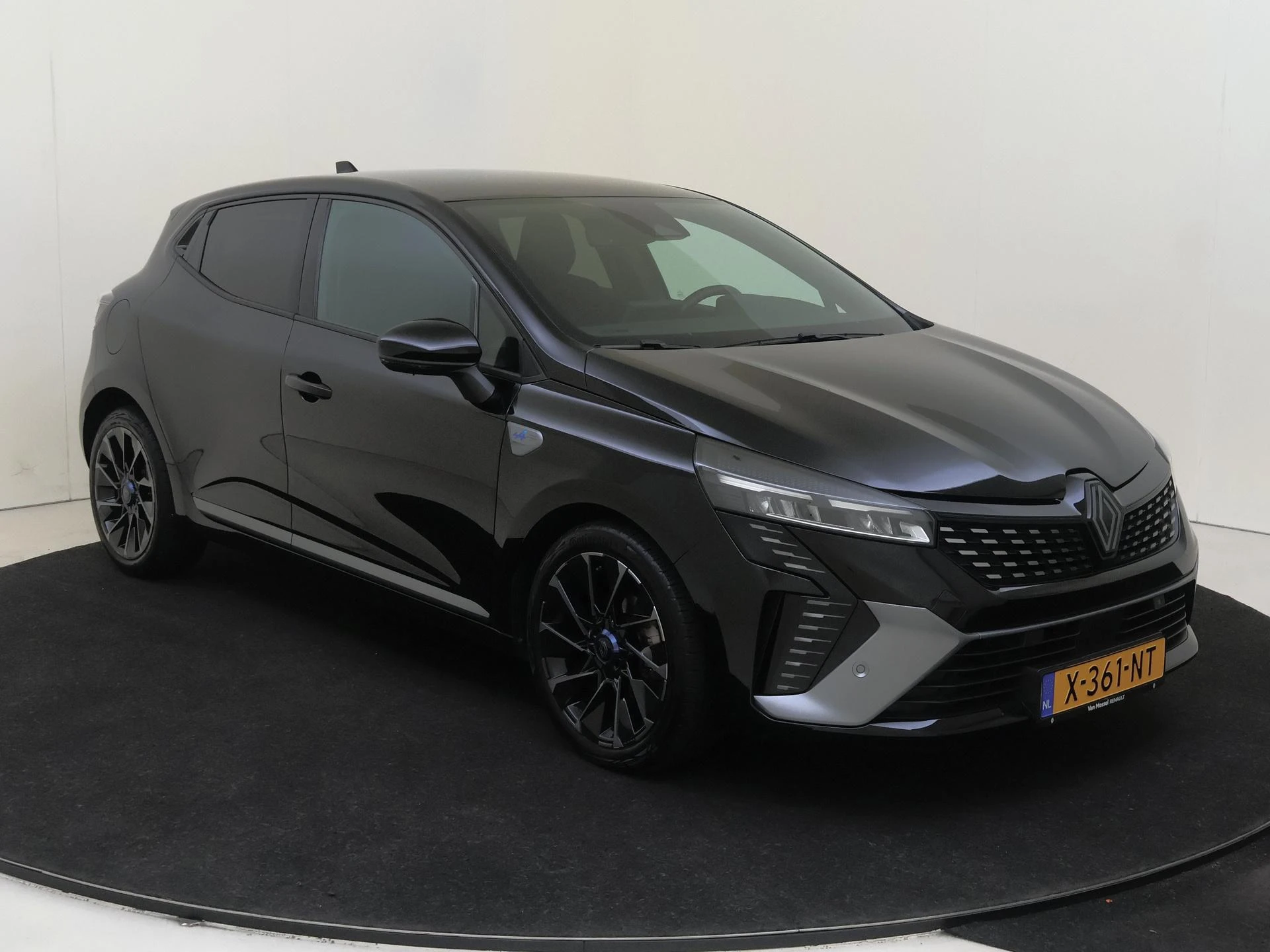 Renault-Clio-image-1