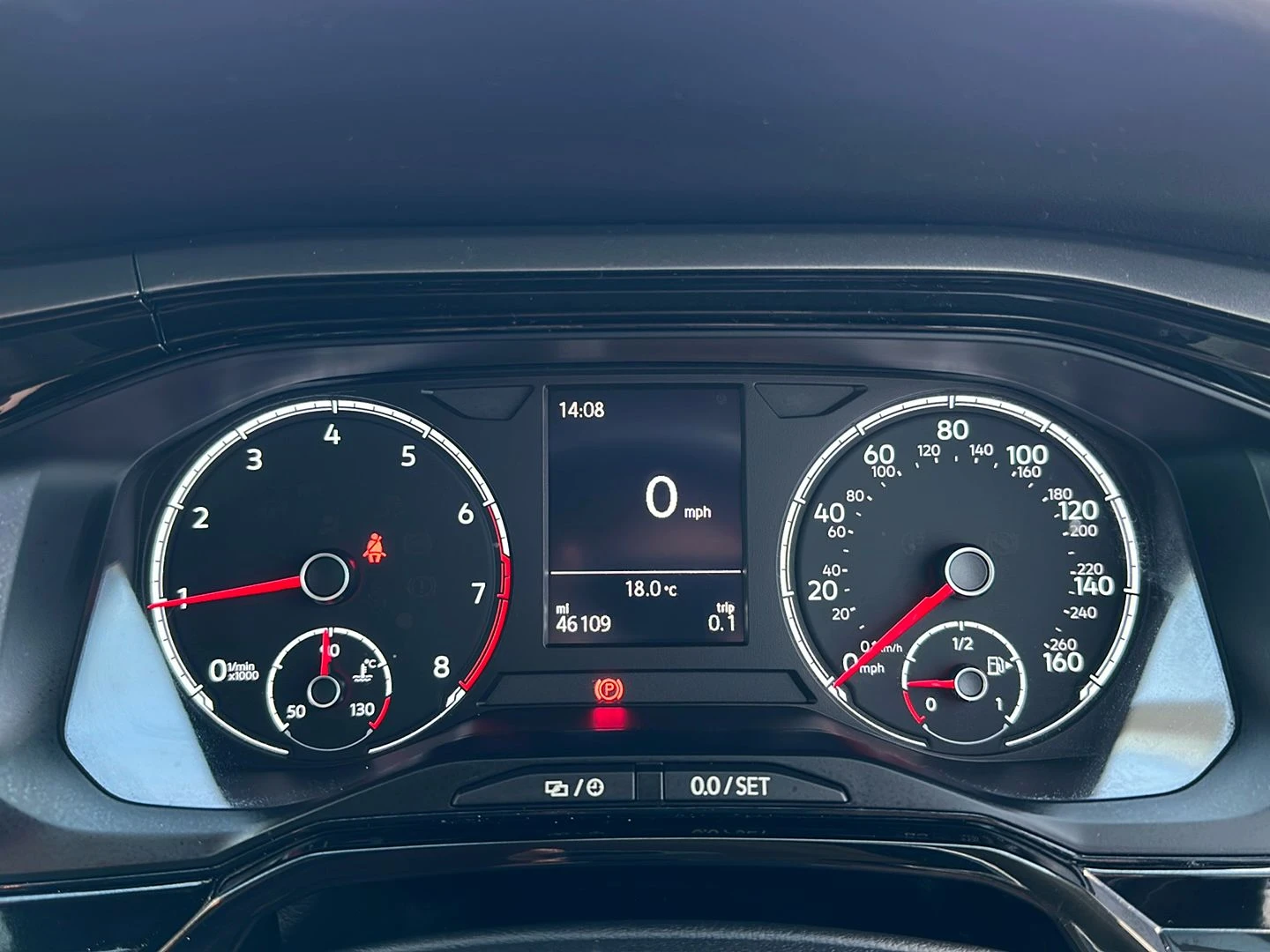 Volkswagen-Polo-image-12