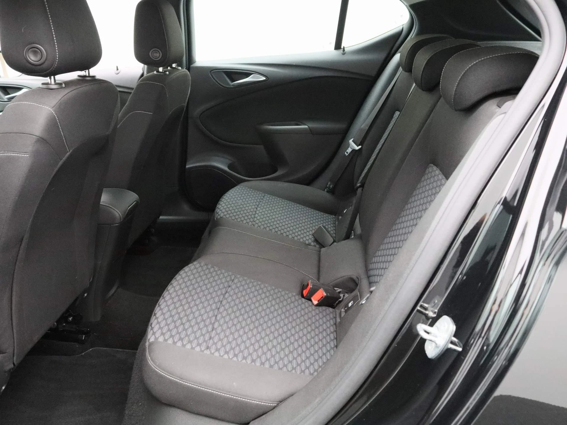 Opel-Astra-image-12