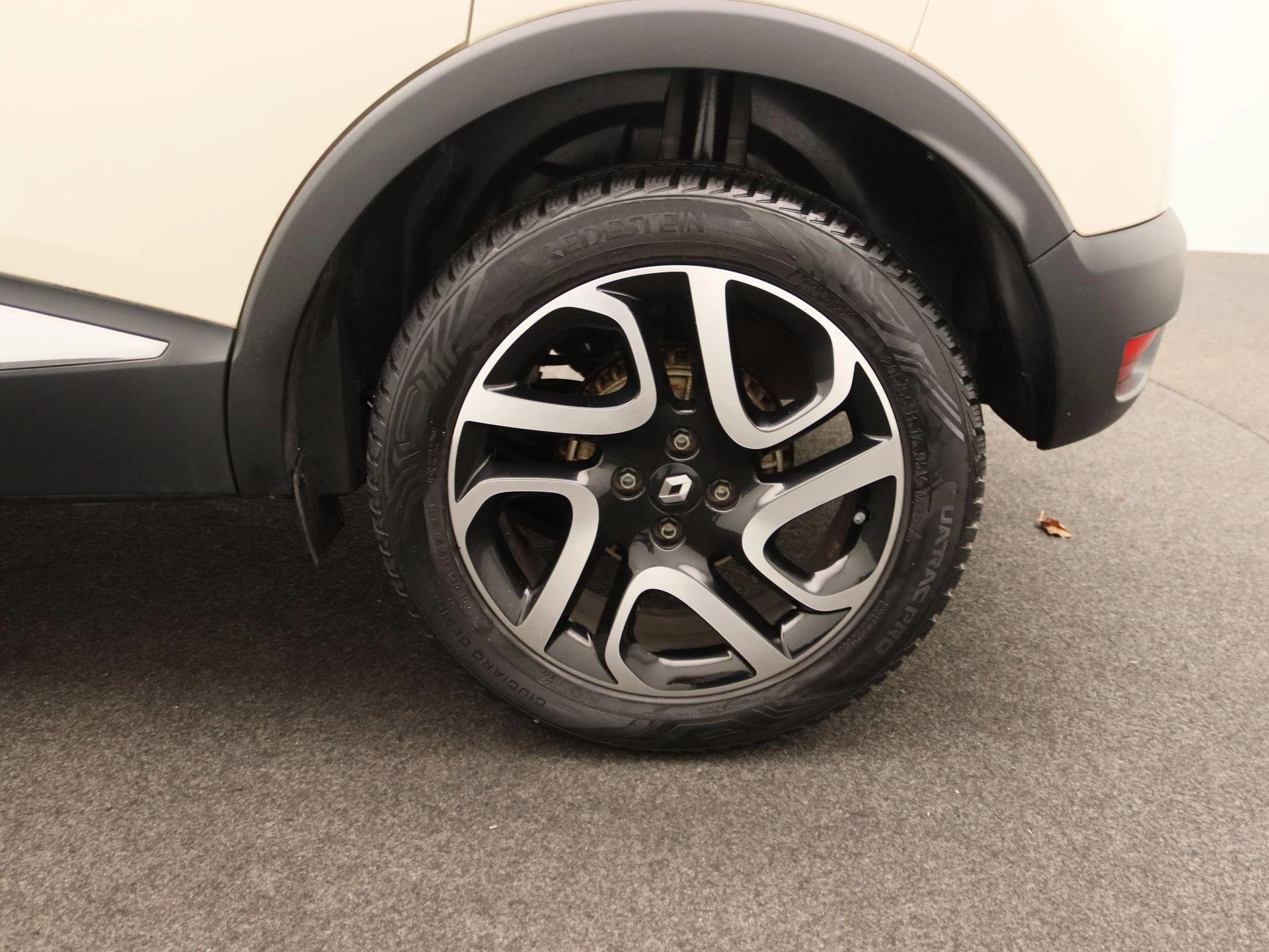 Renault-Captur-image-14