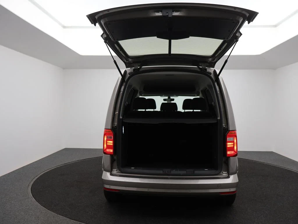 Volkswagen-Caddy-image-12