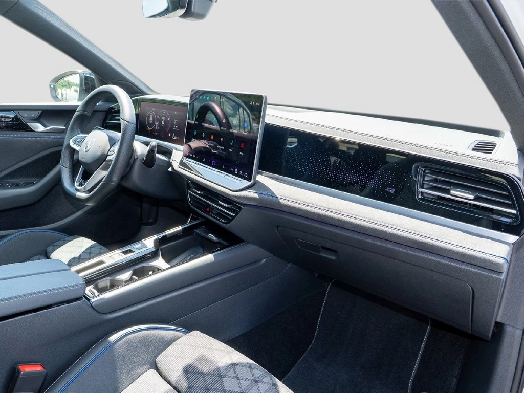 Volkswagen Passat Variant 2.0 TSI DSG 4Motion R-Line AHK