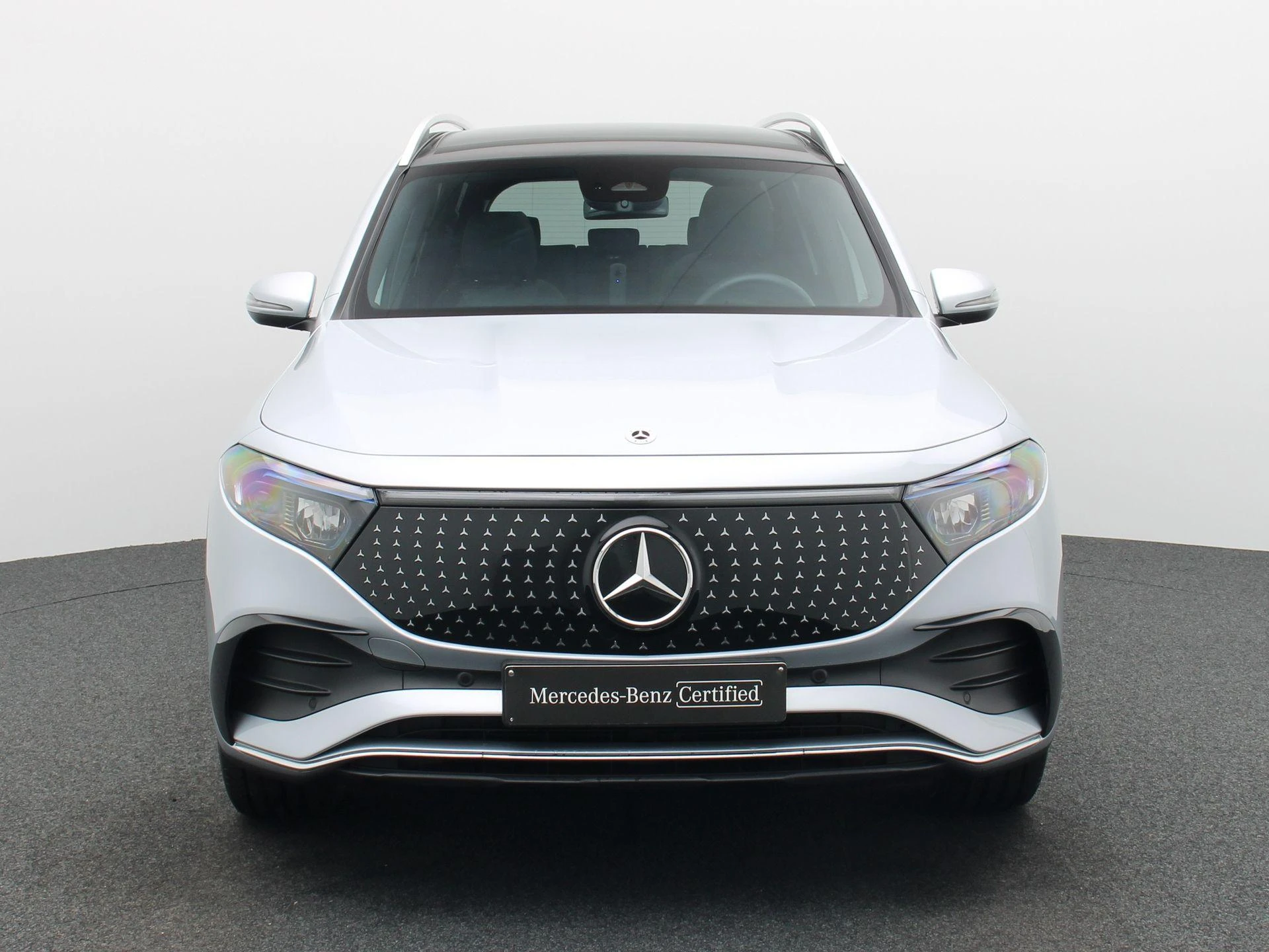 Mercedes-Benz EQB 250+ AMG Line + PANORAMISCH DAK + CARPLAY + ADVANCED SOUND +