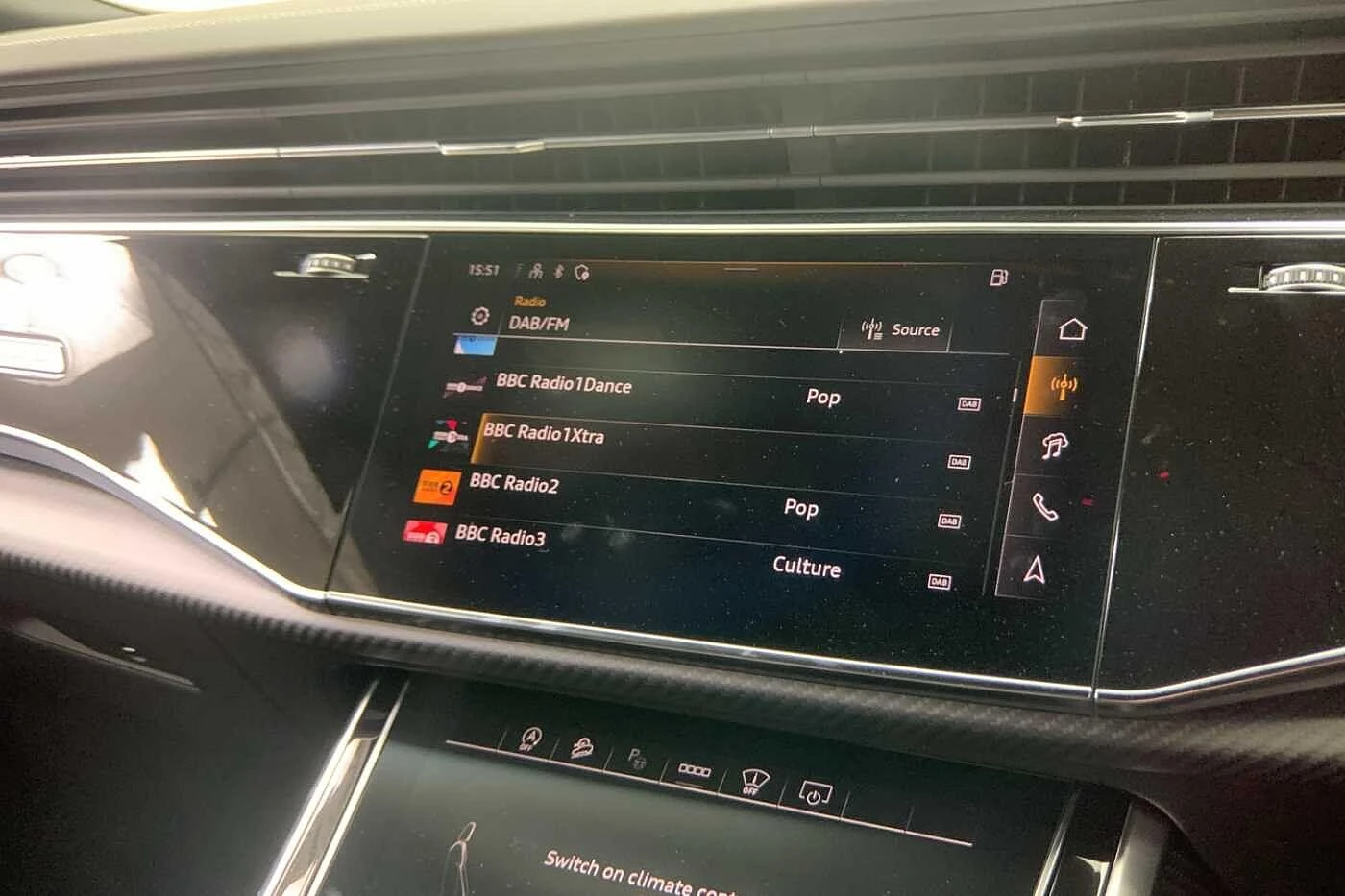Audi-RSQ8-image-15