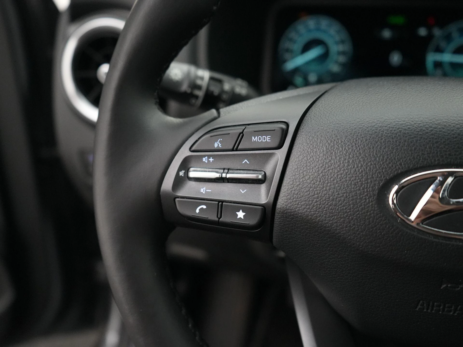Hyundai-Kona-image-14