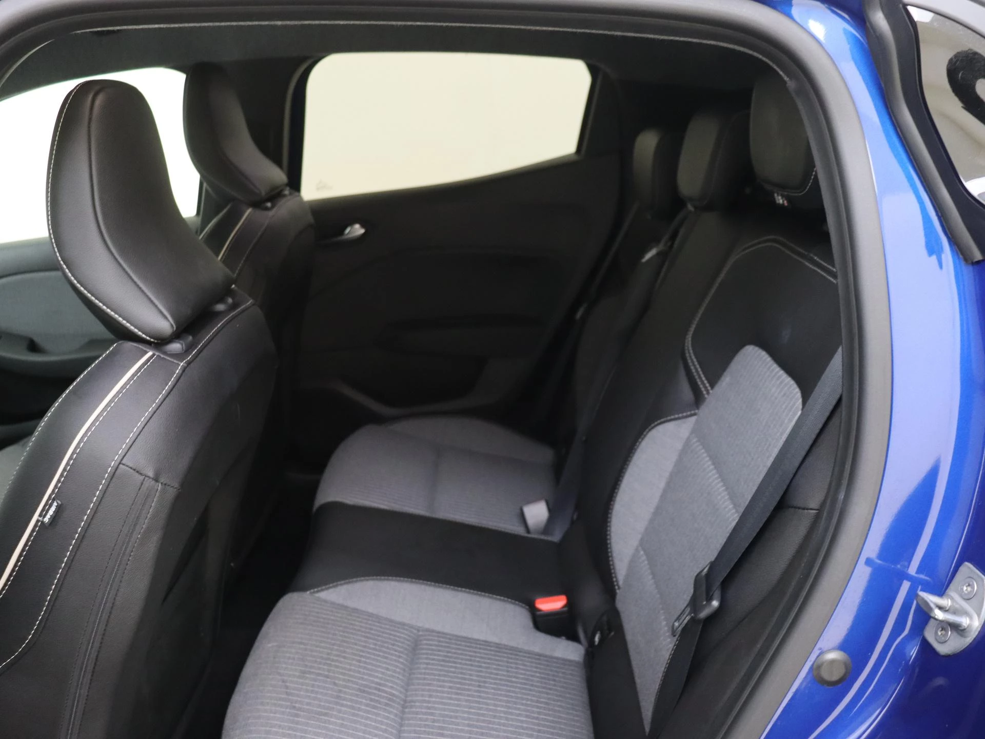 Renault-Clio-image-12