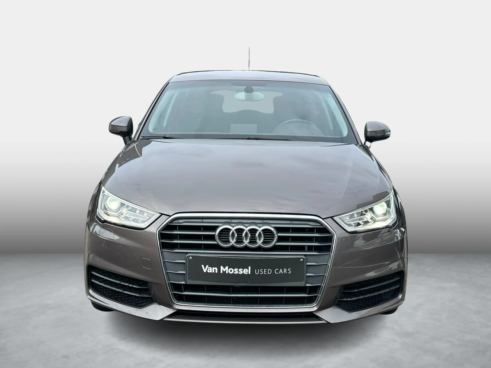Audi-A1 Sportback-image-1