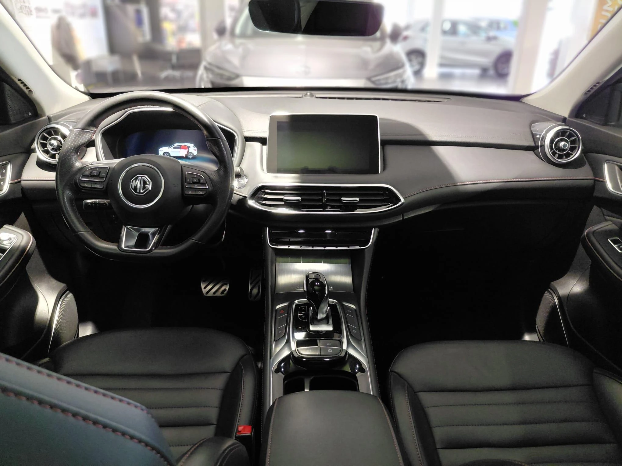 MG EHS 1.5T Luxury