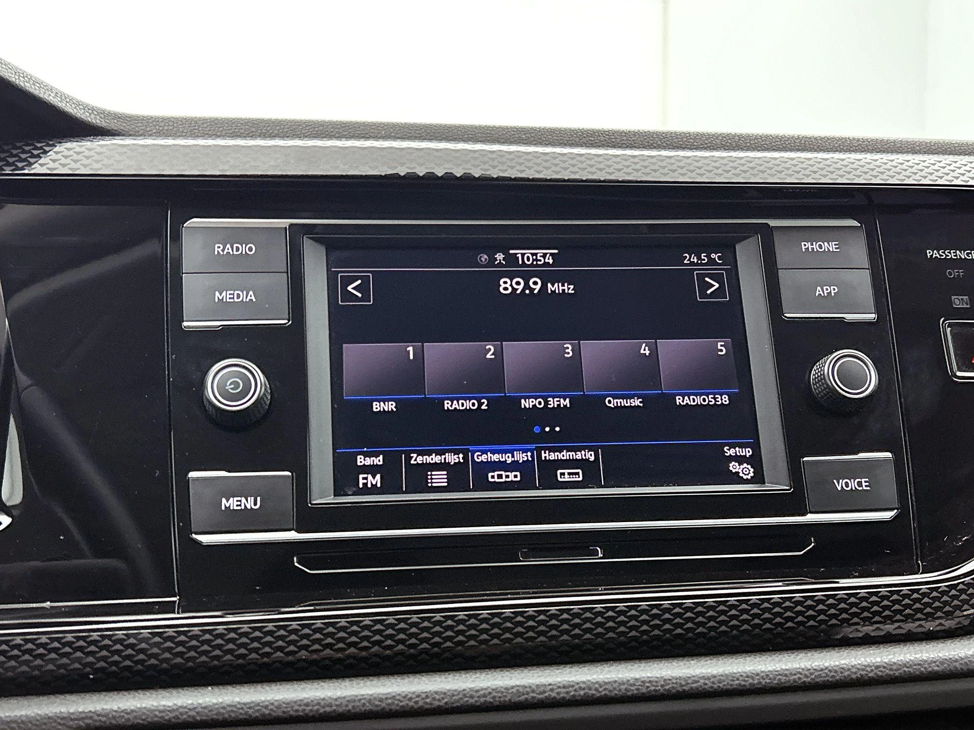 Volkswagen-Taigo-image-6