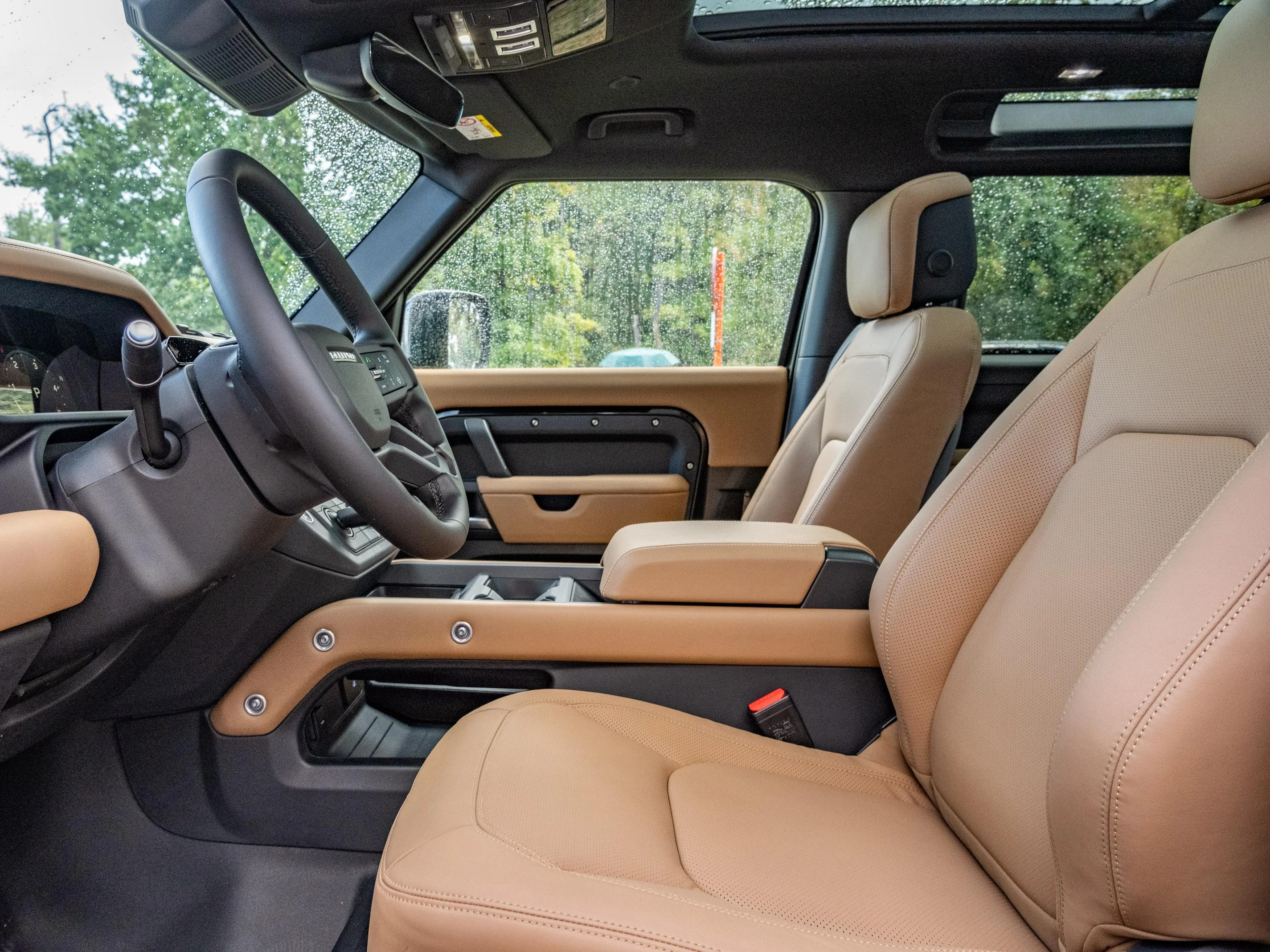 Land Rover-Defender-image-17