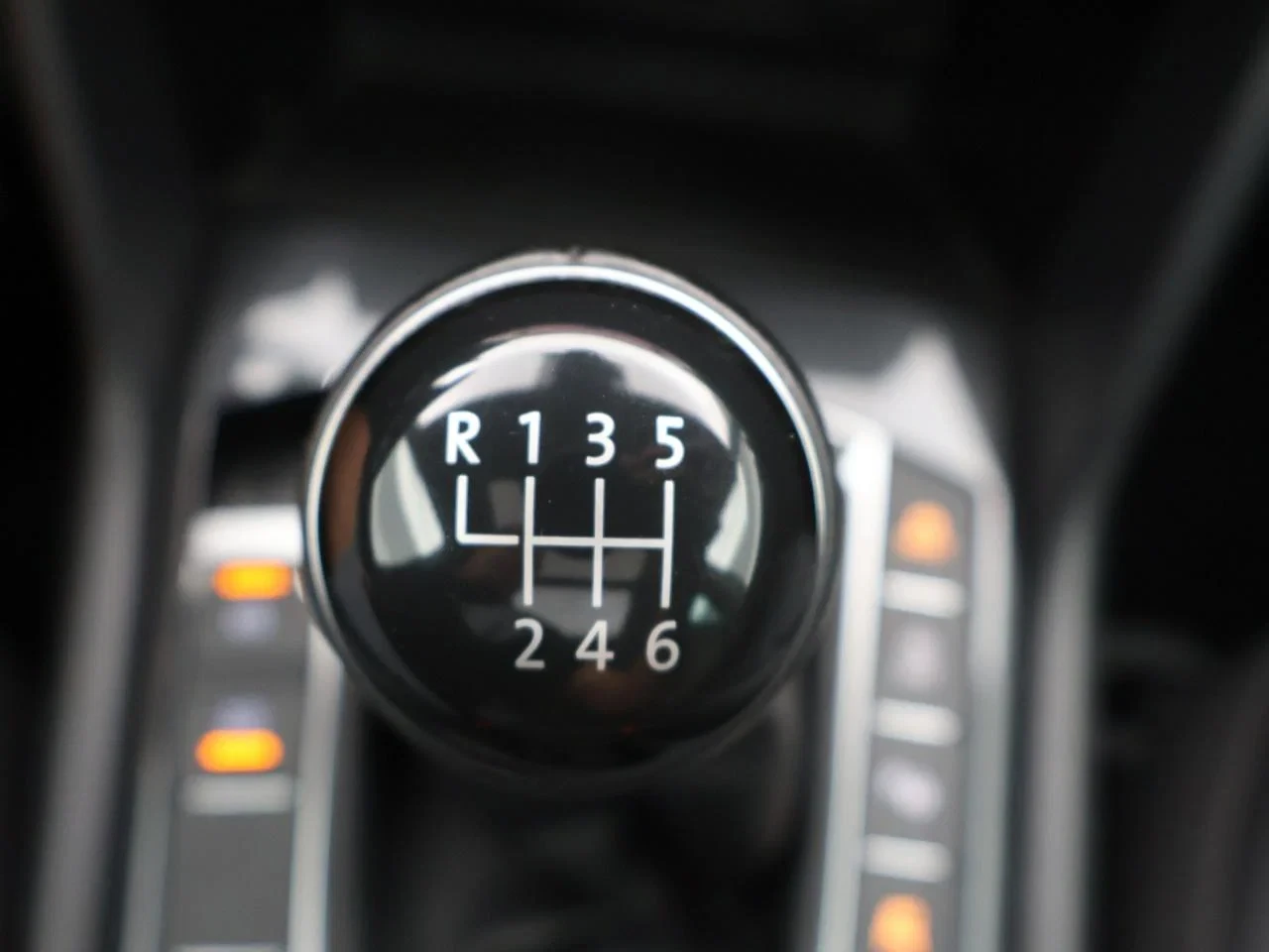 Volkswagen Tiguan Tiguan 1.4TSI 150PK *PANODAK*TREKHAAK*LEDER*PDC*ACC*NAVI*APP-CONNECT*MEMORY SEATS*...*