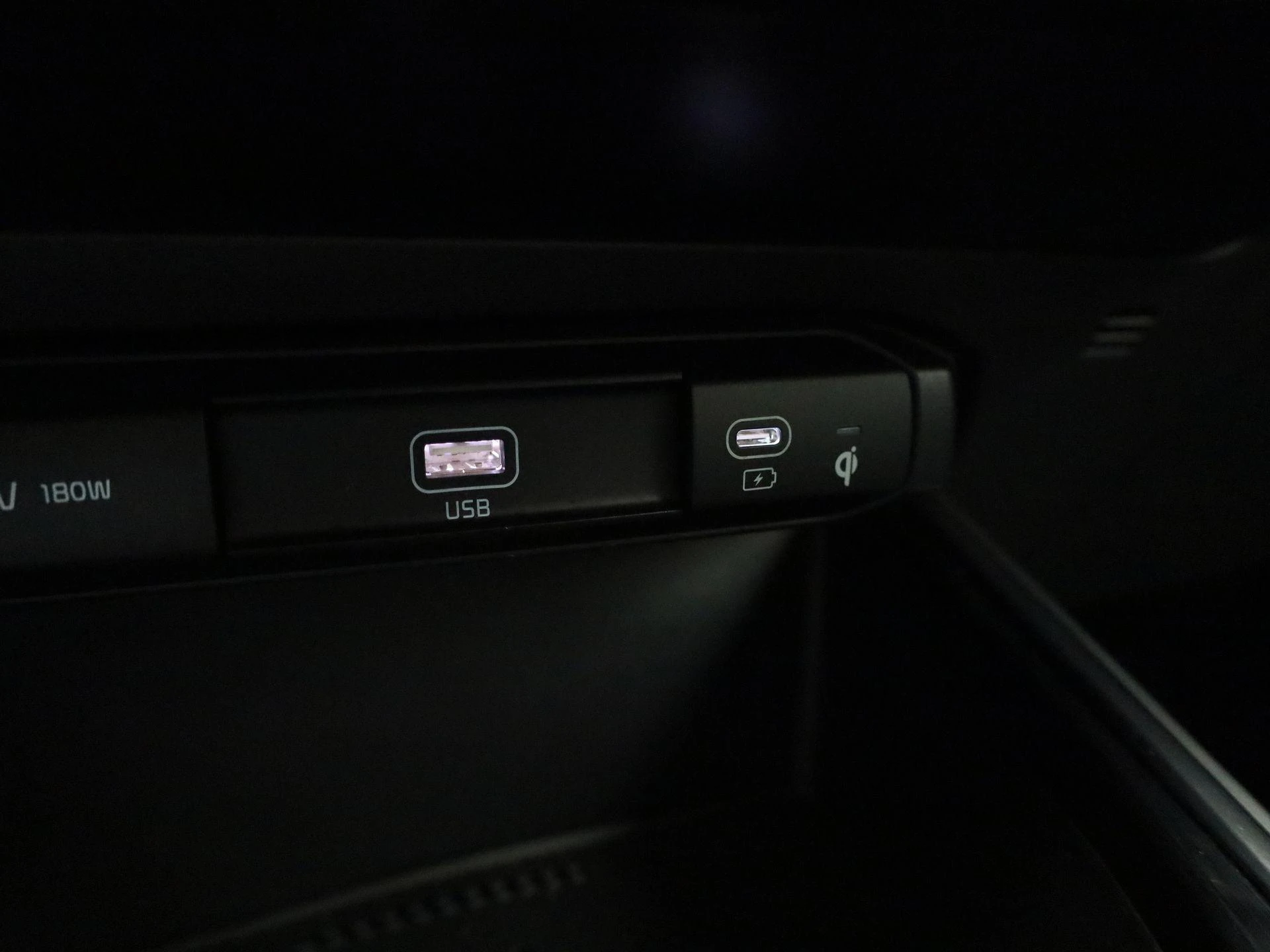 Kia-Niro-image-19