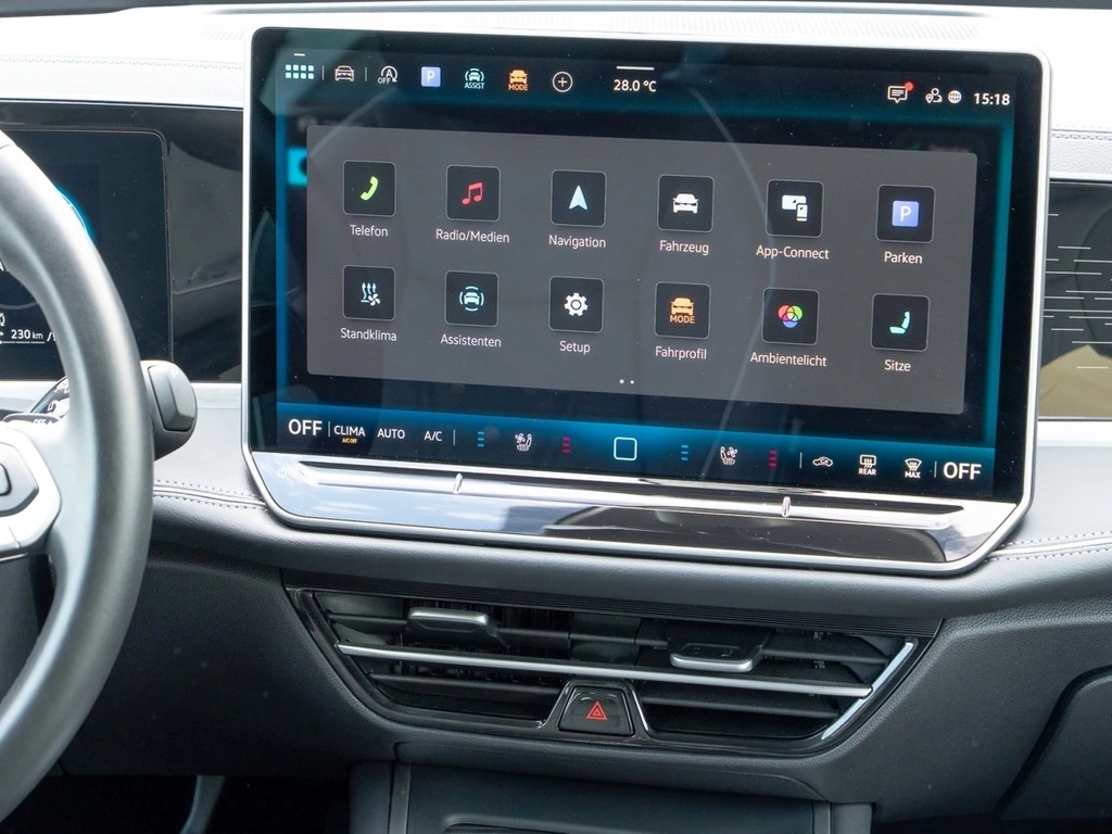 Volkswagen-Passat-image-12