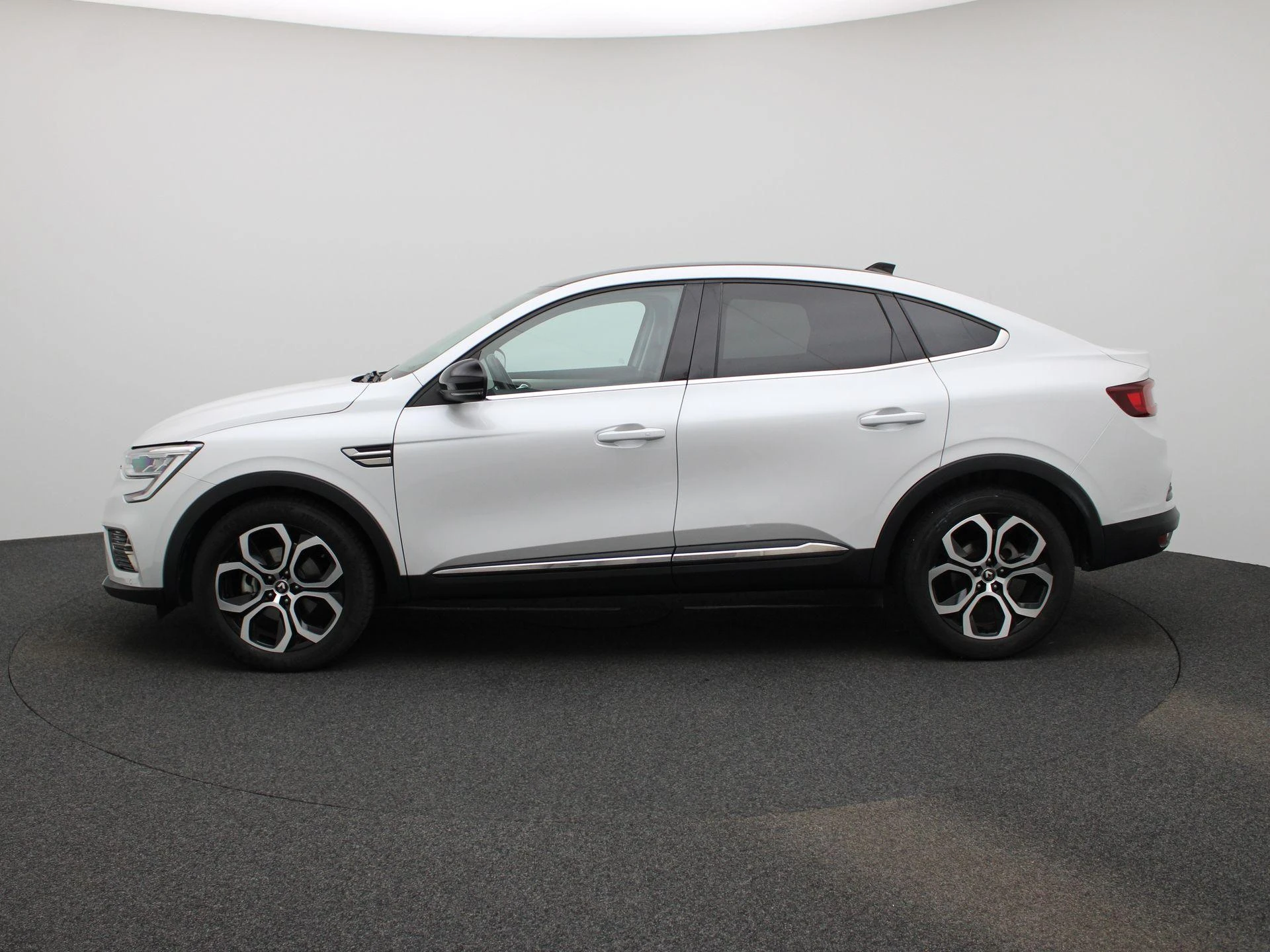 Renault-Arkana-image-3