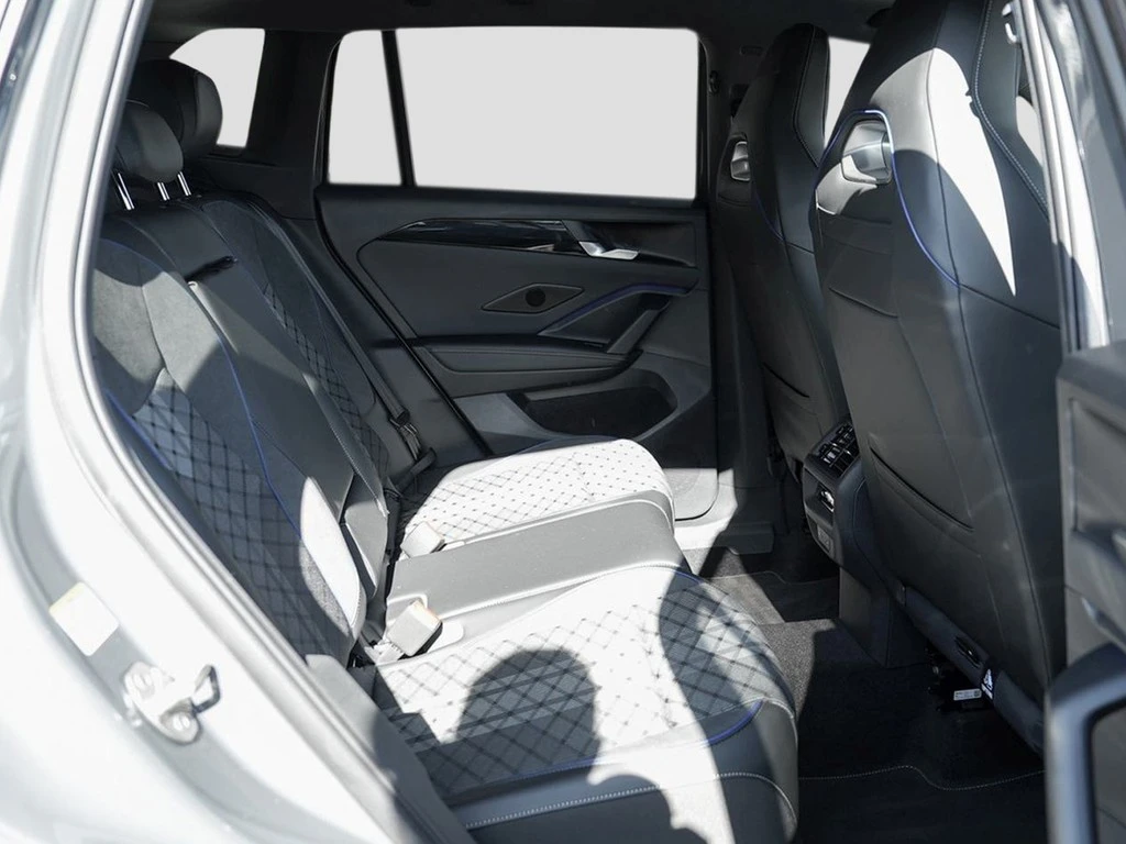 Volkswagen-Tiguan-image-9