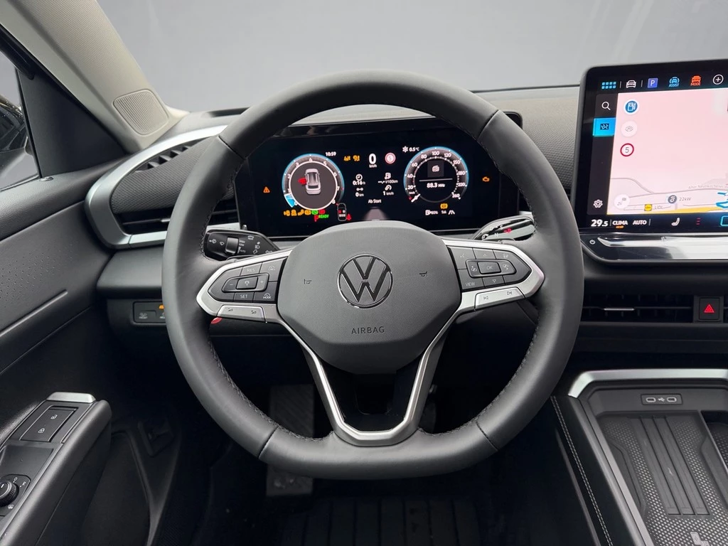 Volkswagen-T-Roc-image-9