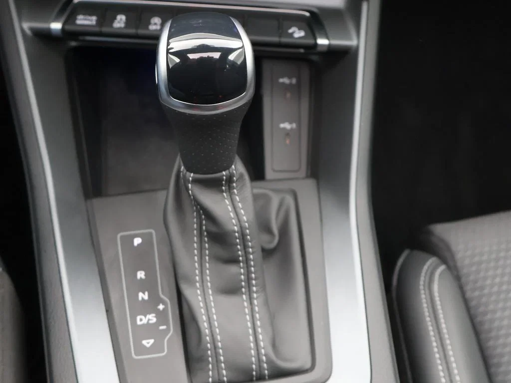 Audi-Q3-image-24