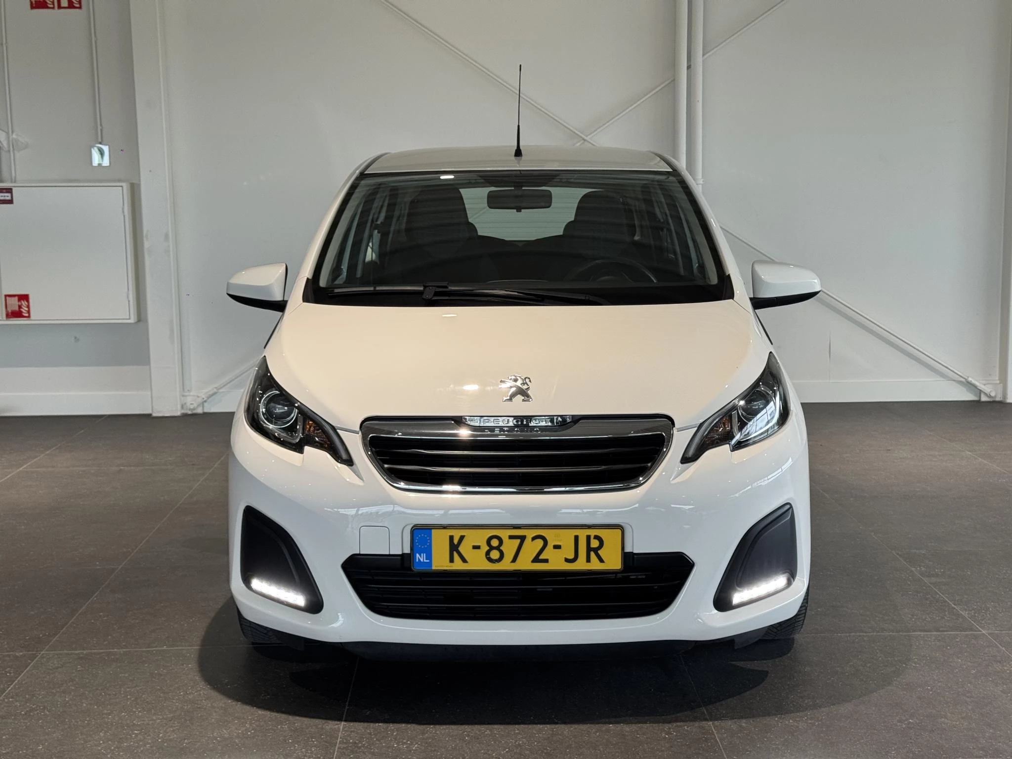 Peugeot-108-image-1
