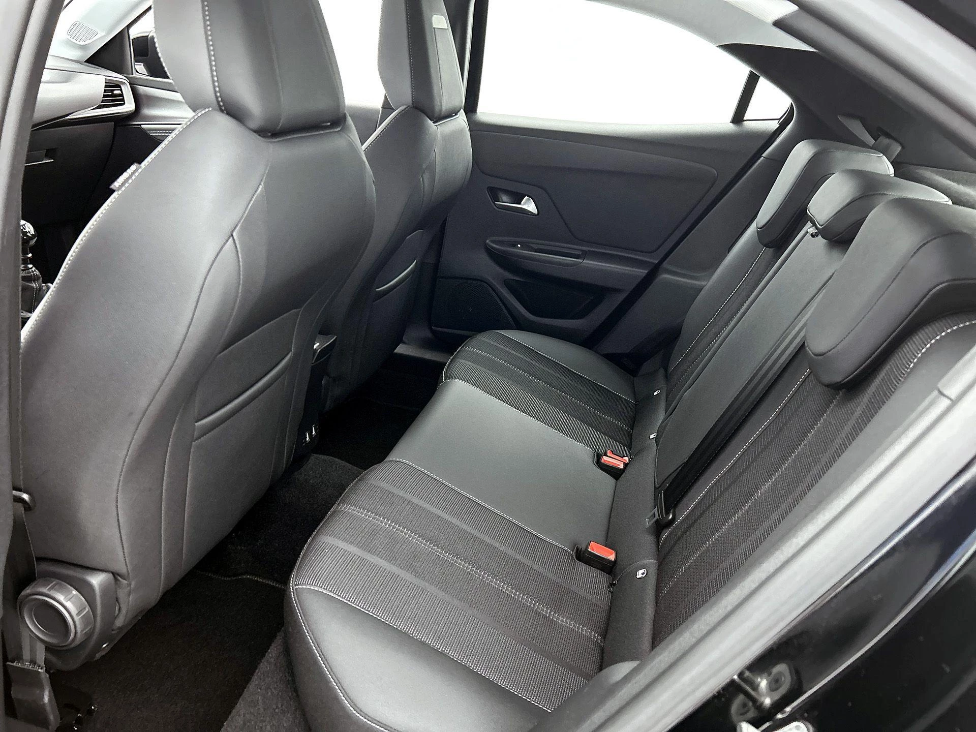 Opel-Mokka-image-25