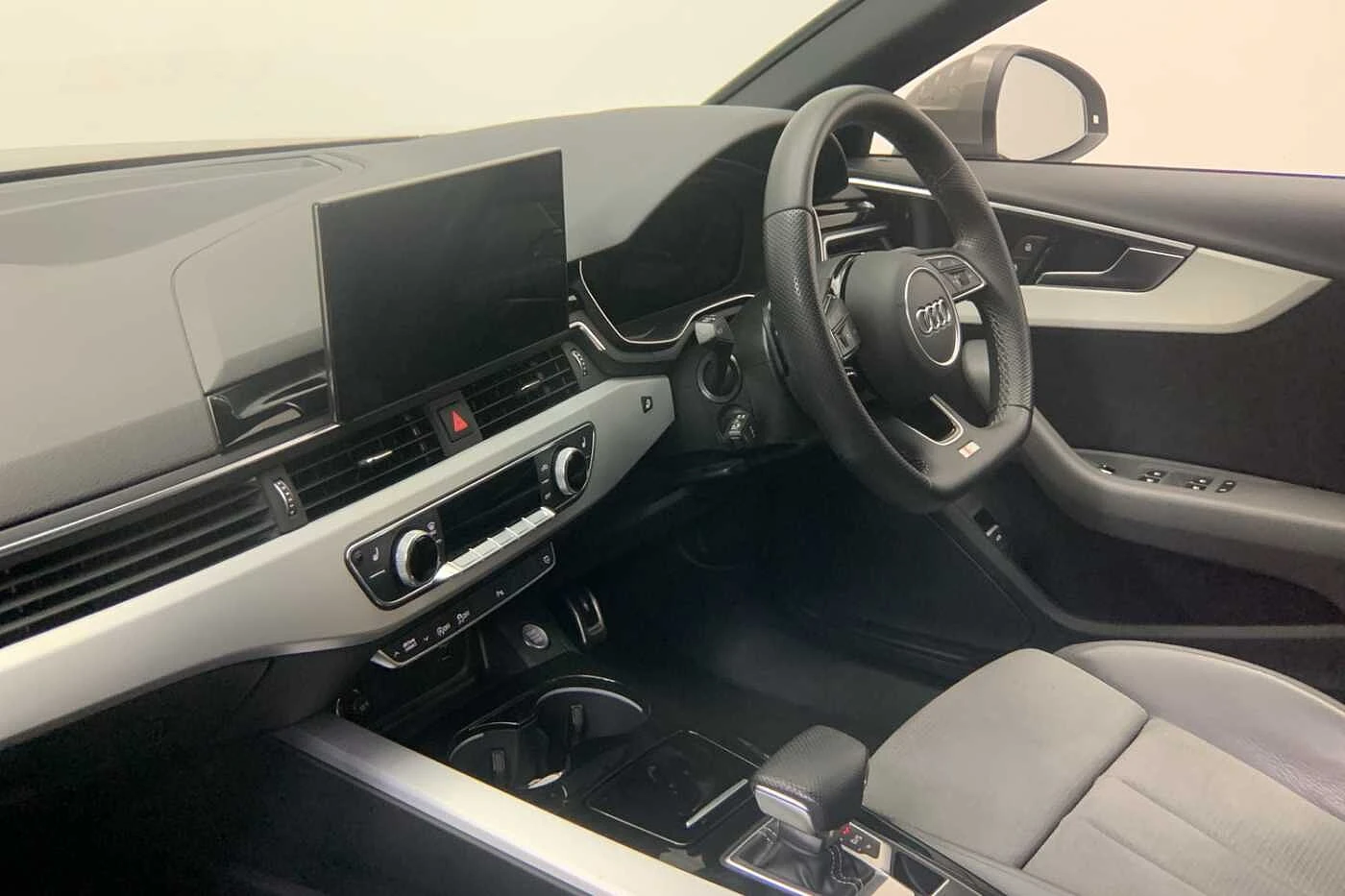 Audi-A4-image-11