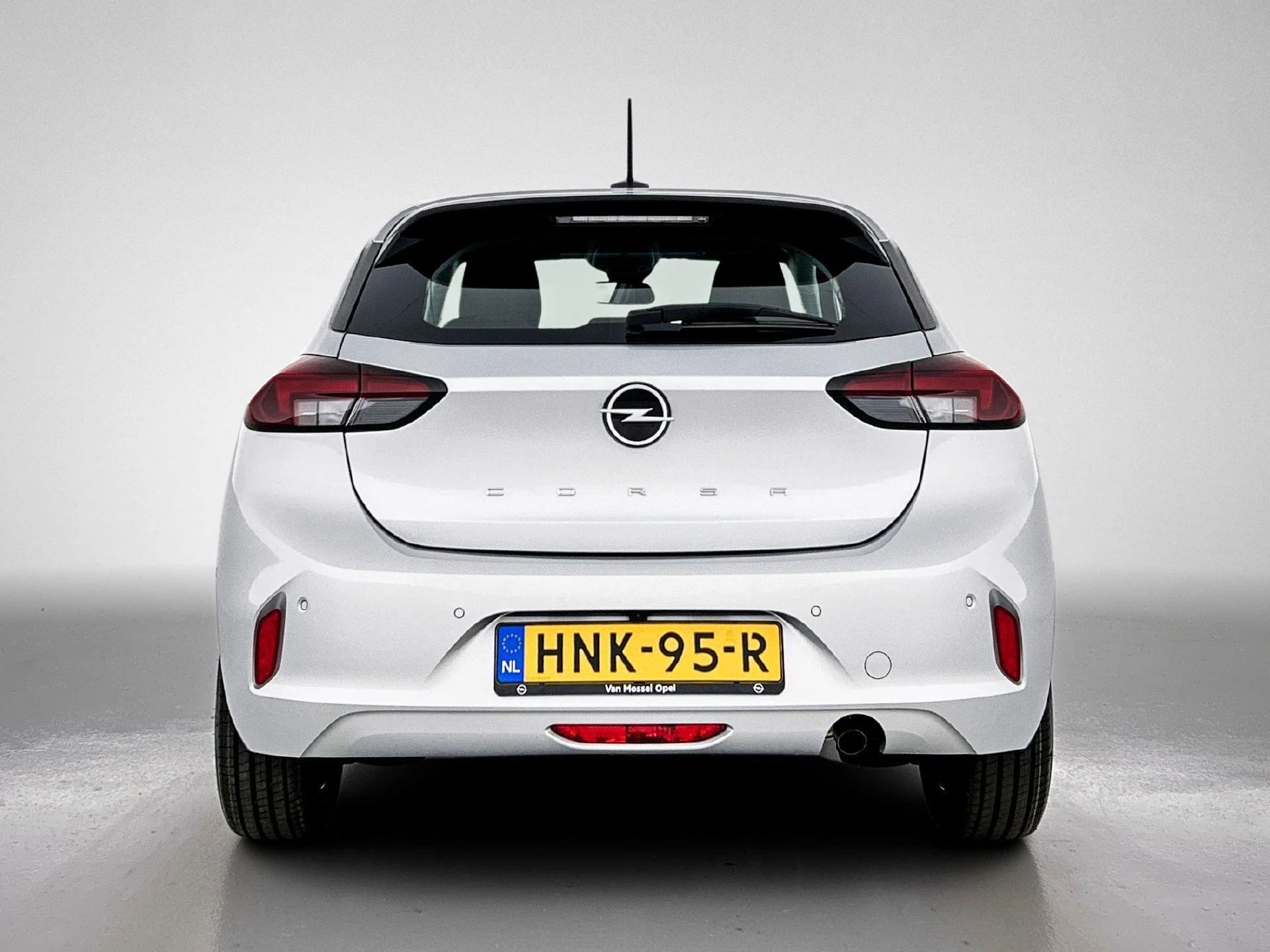 Opel-Corsa-image-2