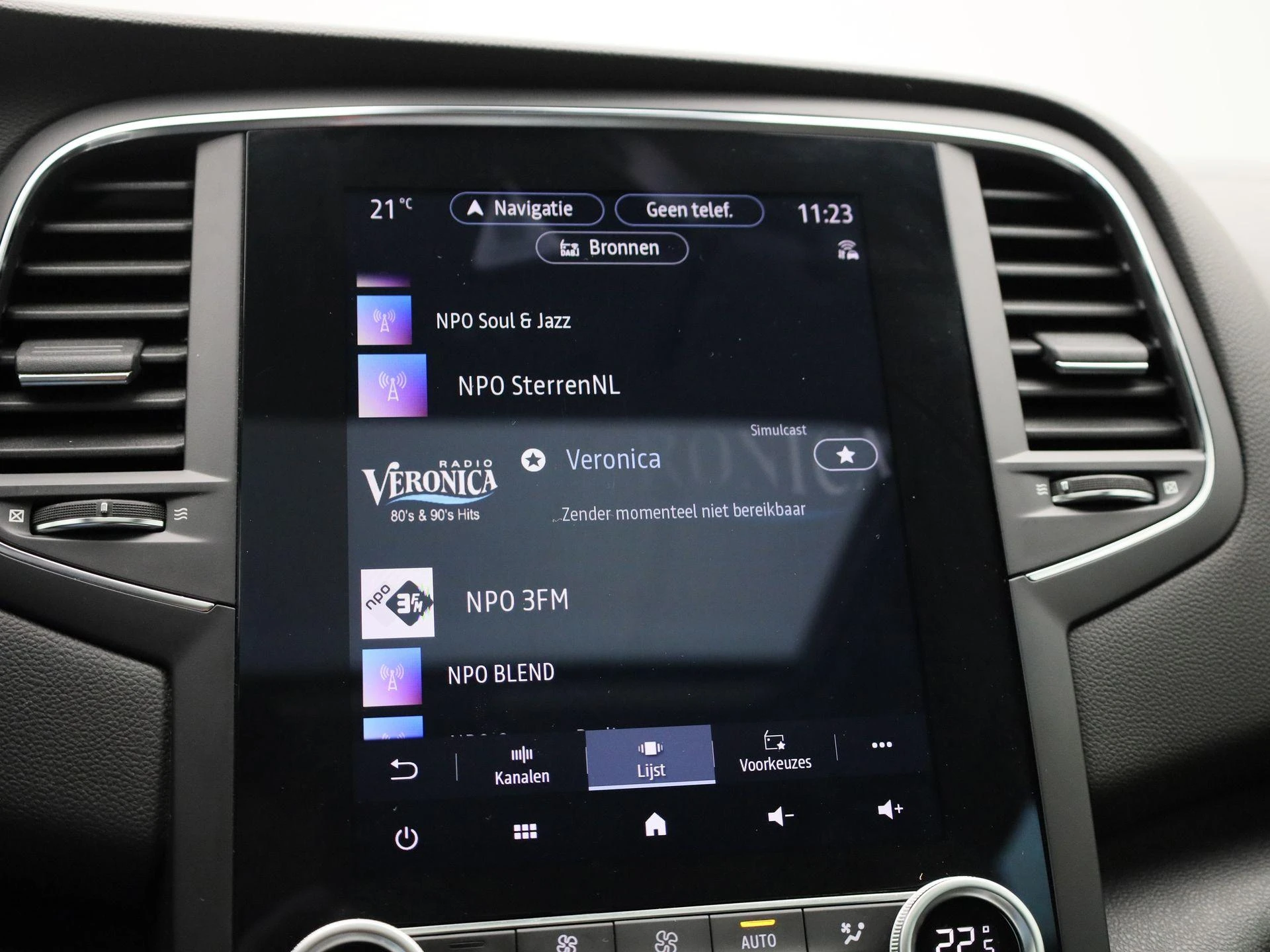 Renault-Megane E-Tech-image-18
