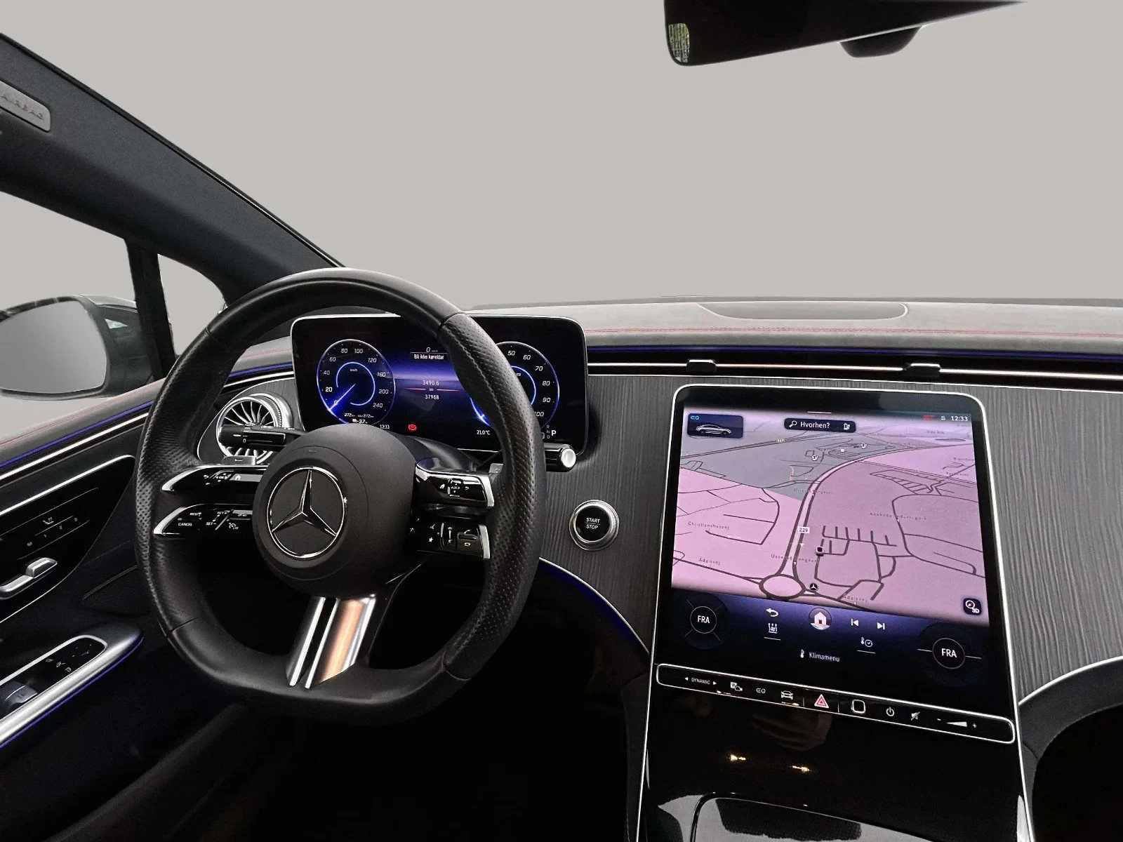 Mercedes-Benz-EQE-image-9