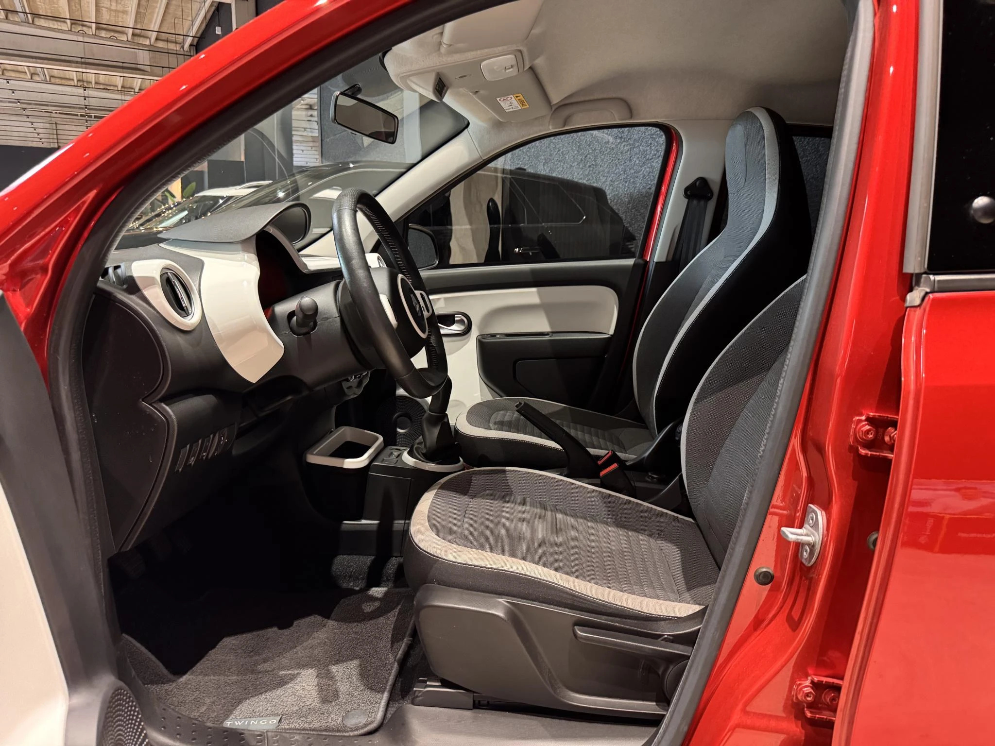 Renault-Twingo-image-8