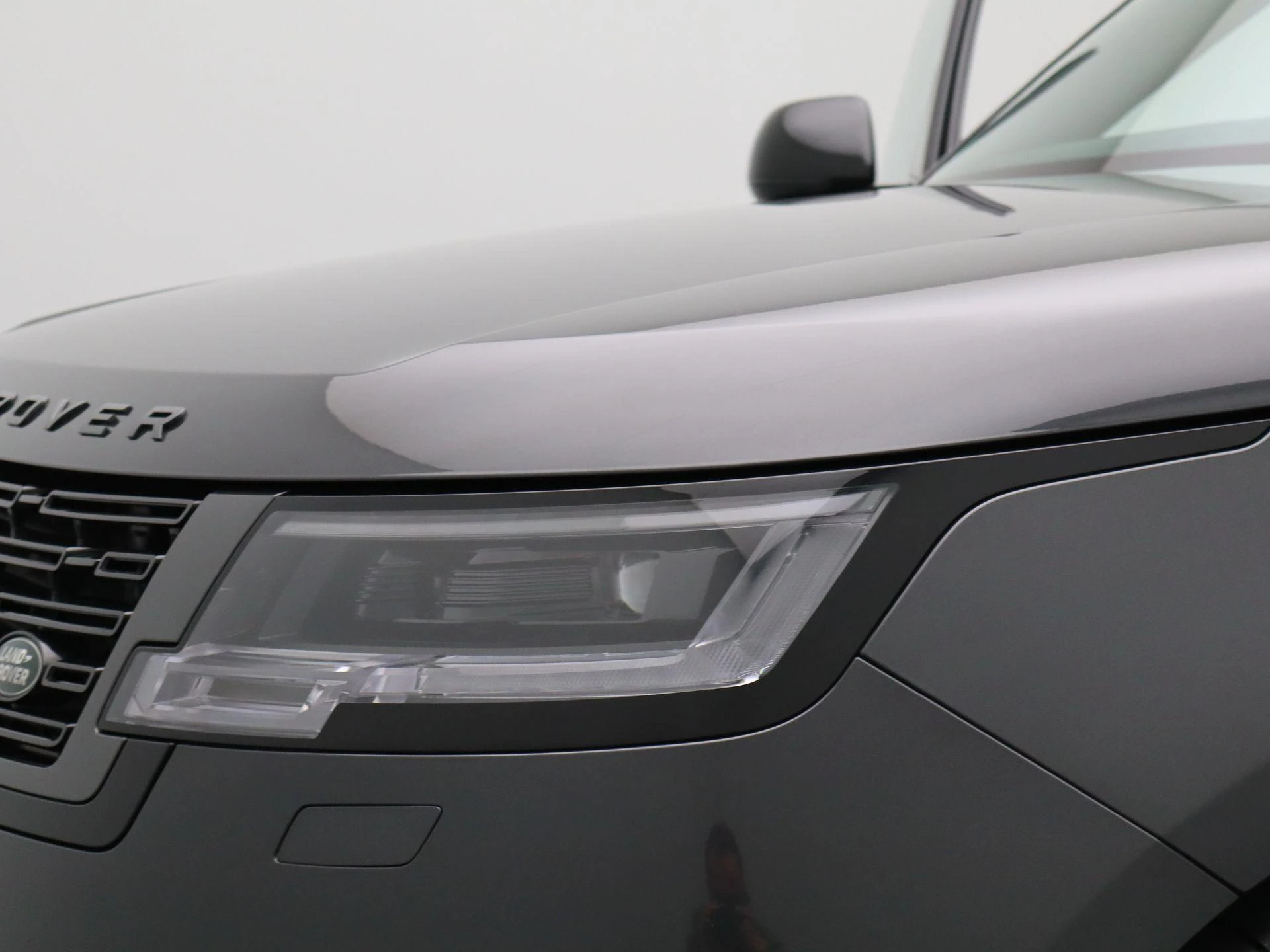 Land Rover-Range Rover-image-16