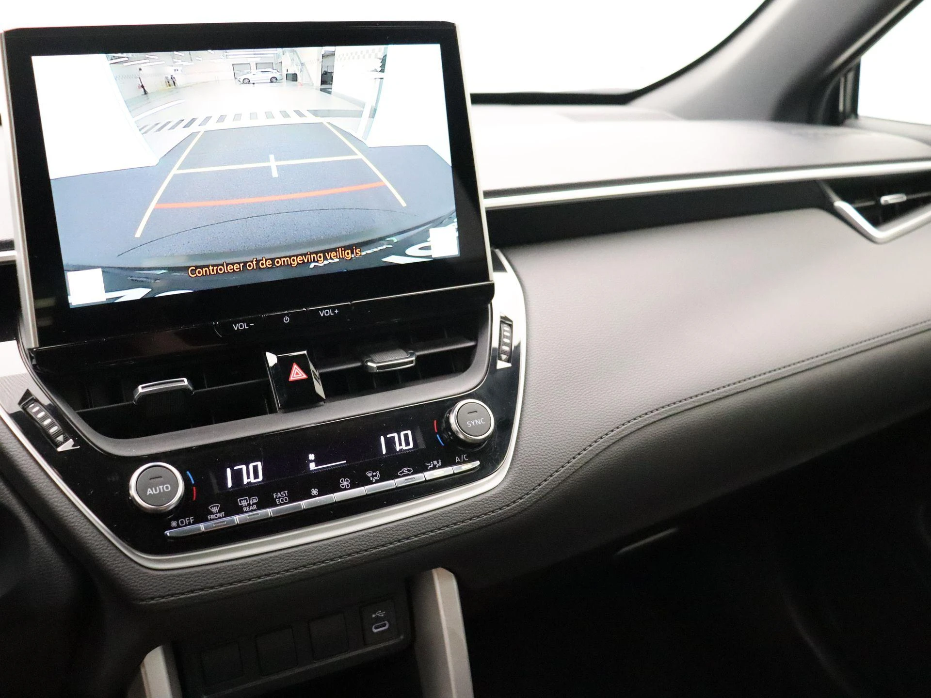 Toyota-Corolla Cross-image-13