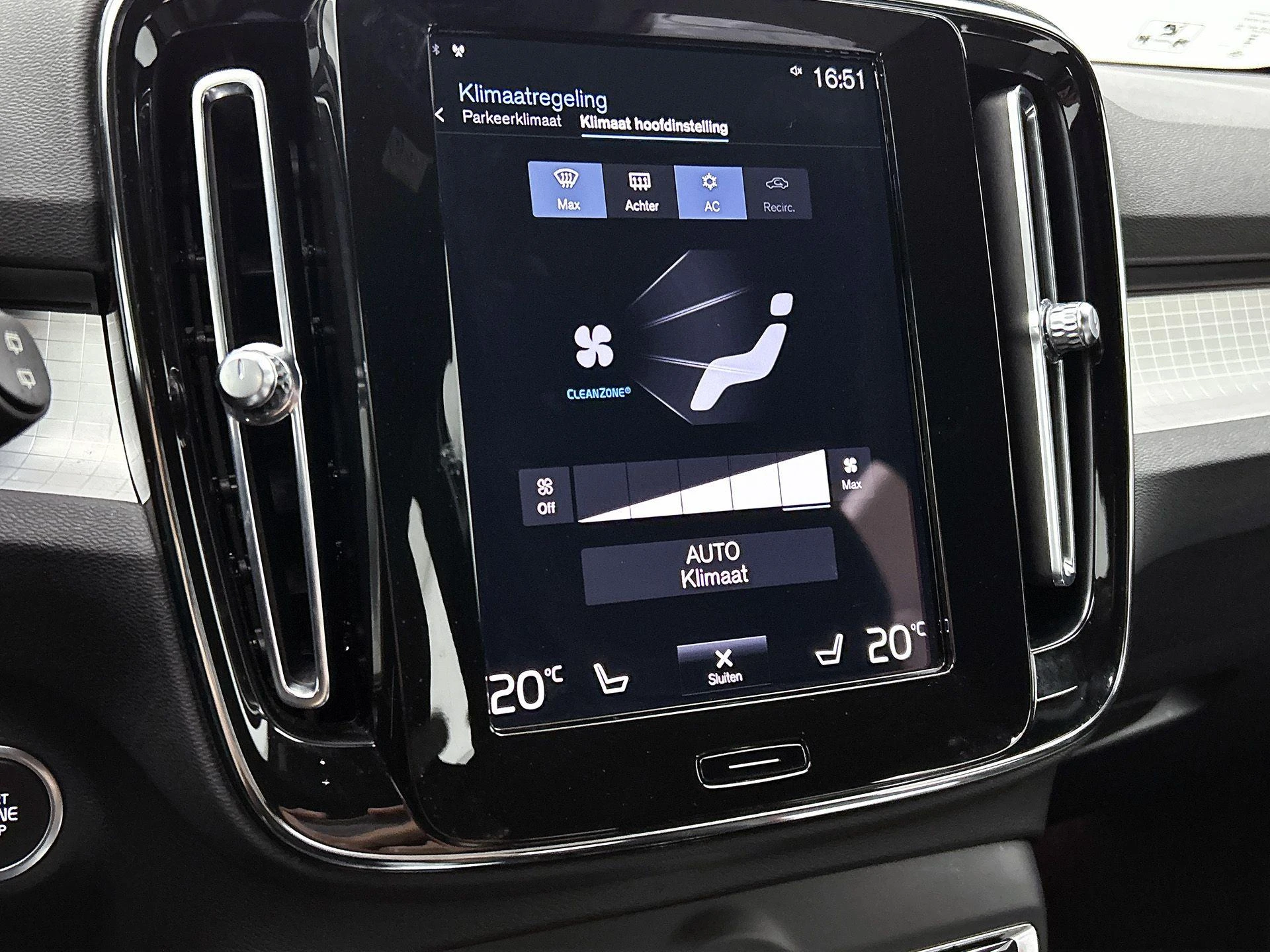 Volvo-XC40-image-23