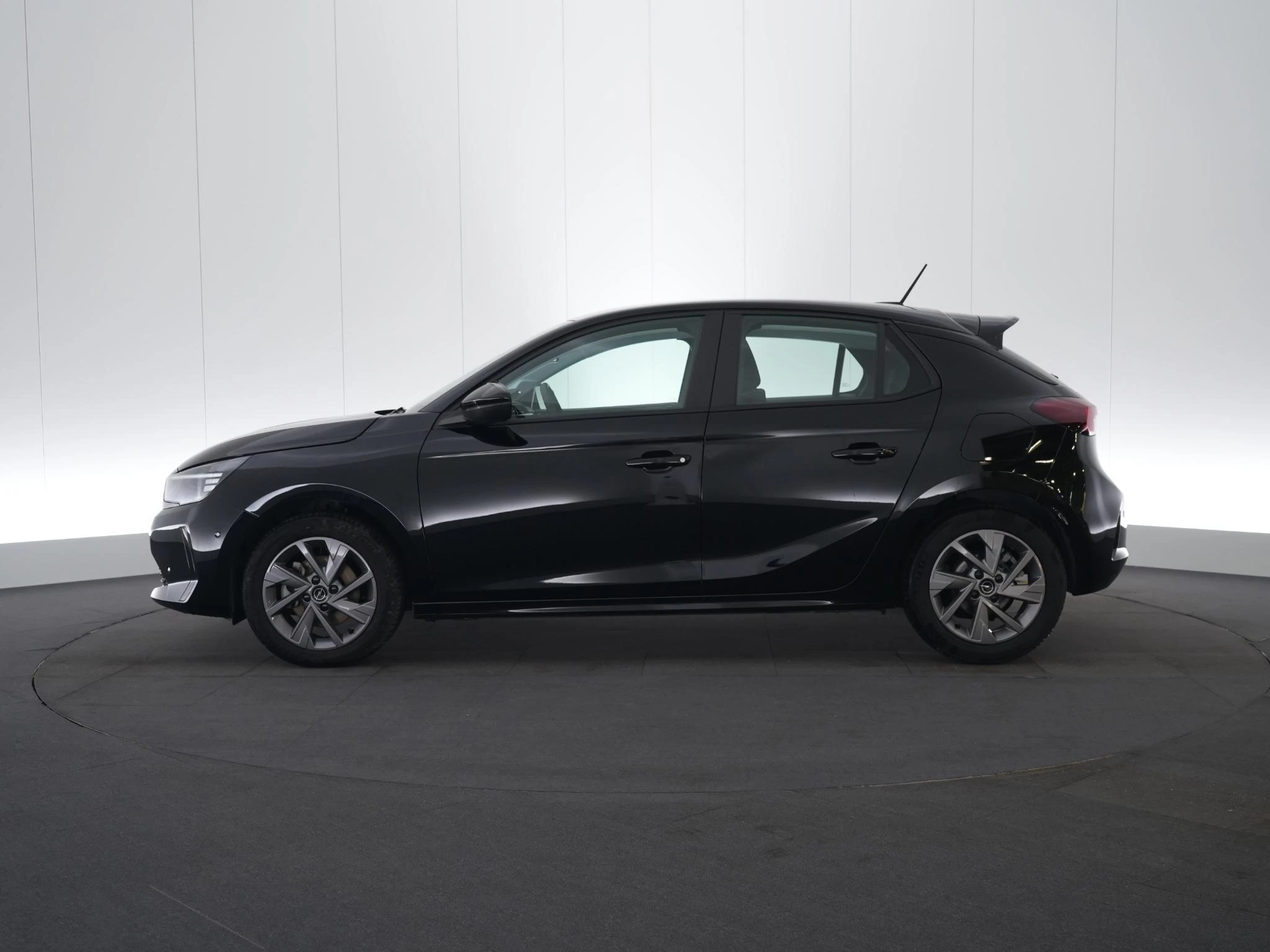 Opel-Corsa-image-1