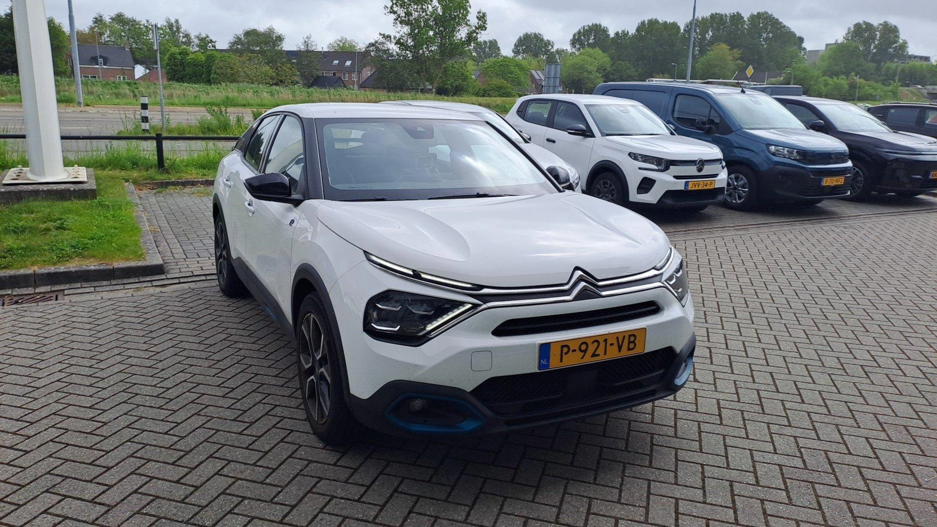 Citroën-ë-C4-image-10