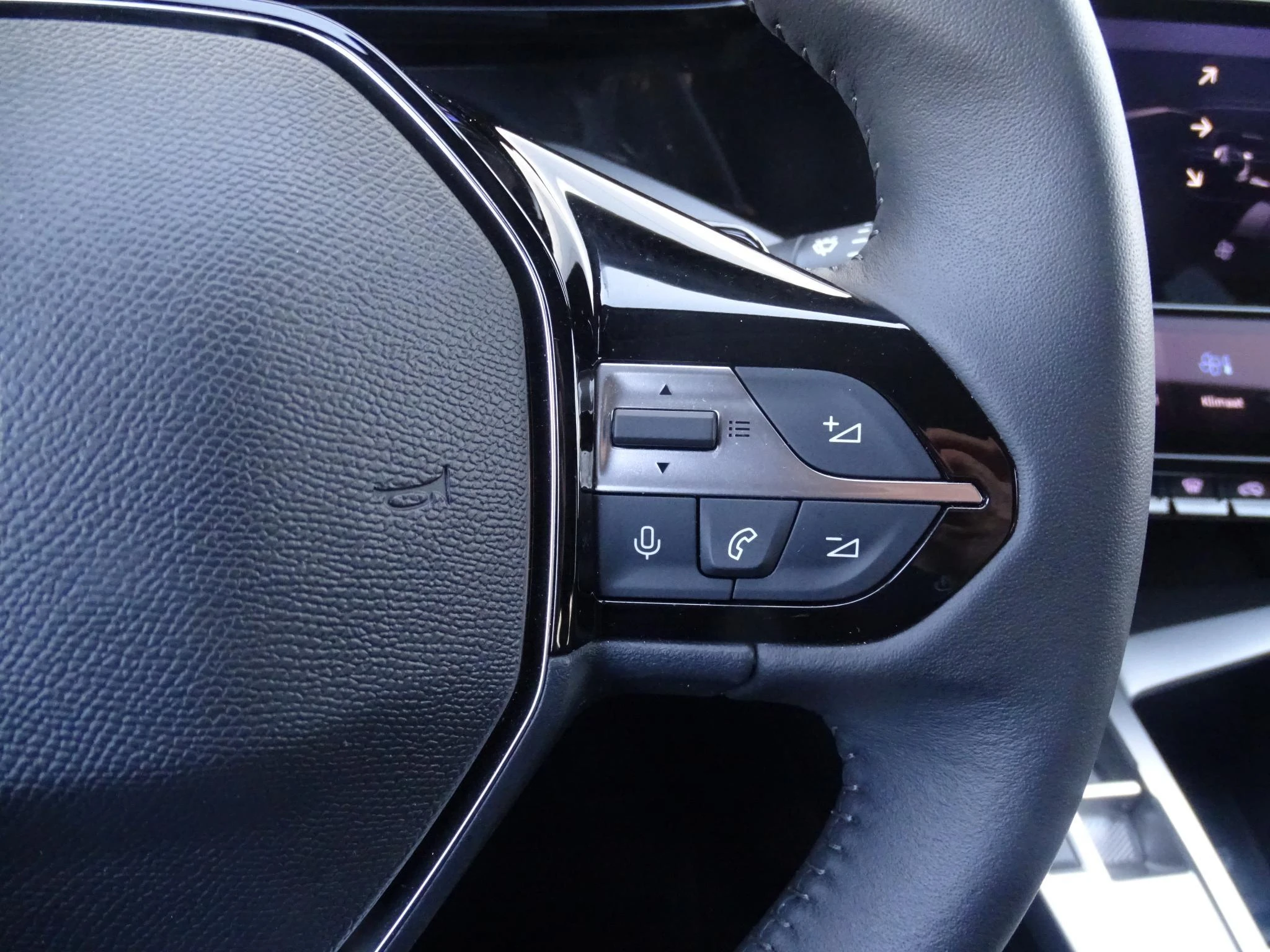 Peugeot-308-image-21