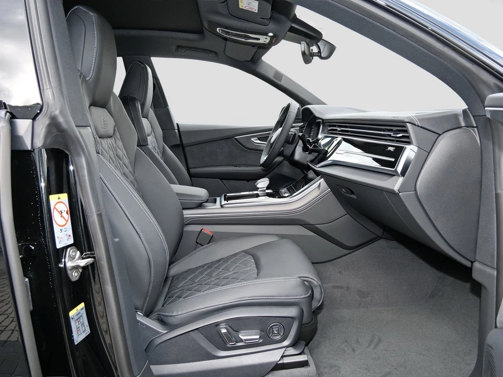 Audi Q8 UPE br. 134.260,- SUV TFSIe quattro triptronic 250 kW / 340 PS