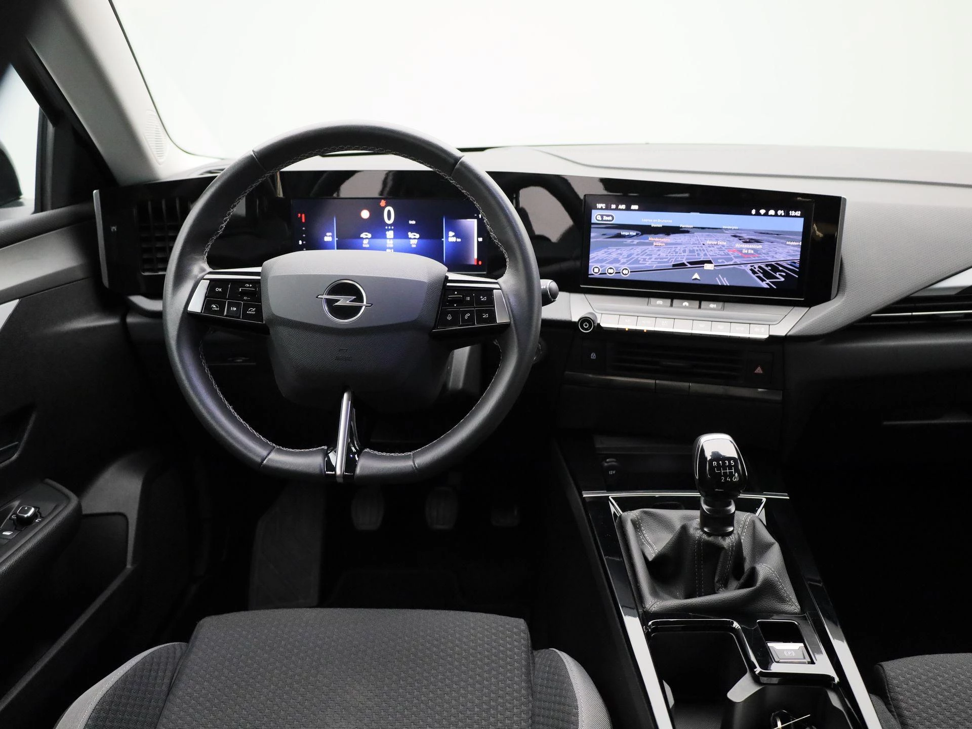 Opel-Astra-image-6