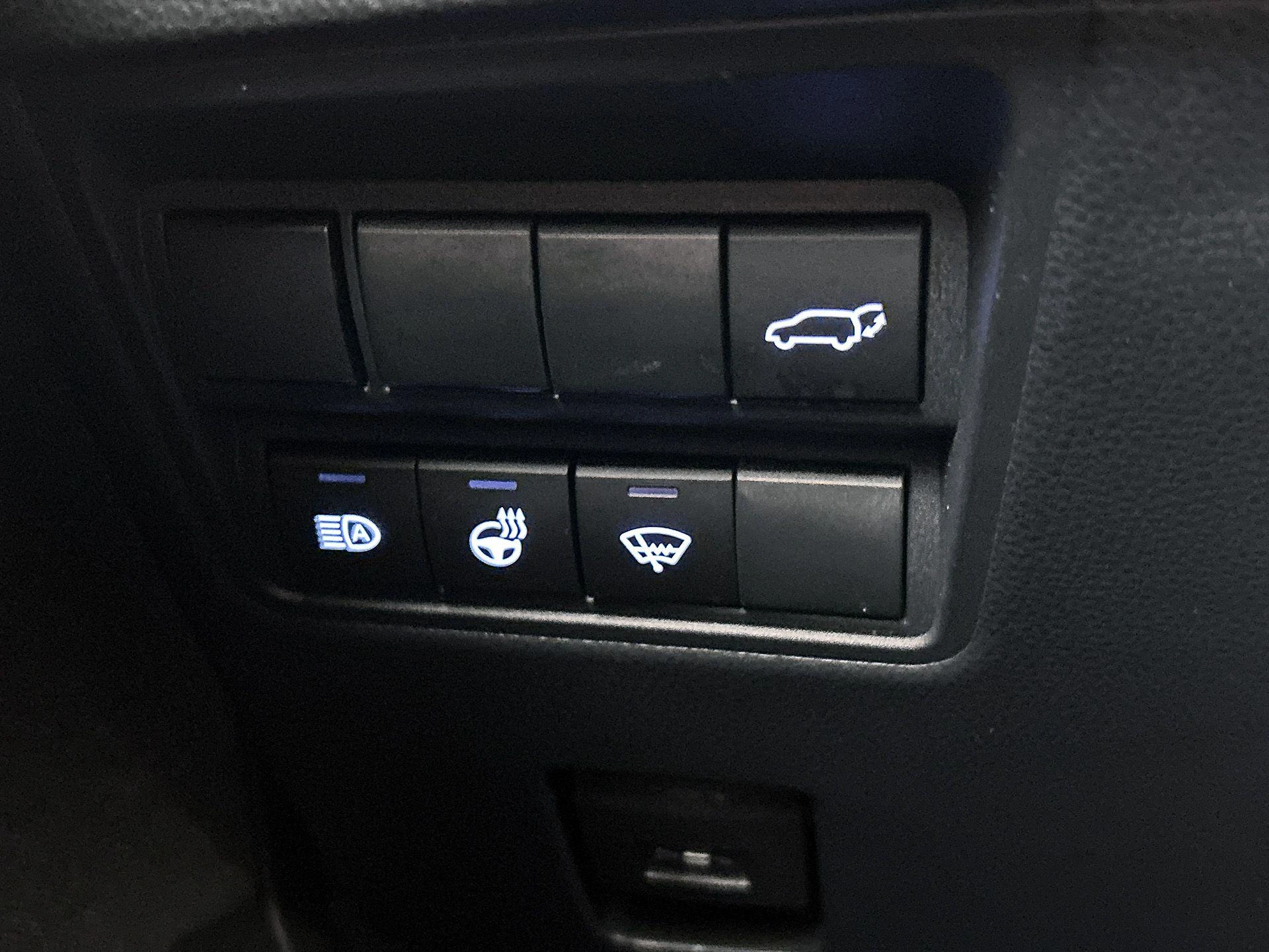 Toyota-Yaris Cross-image-15