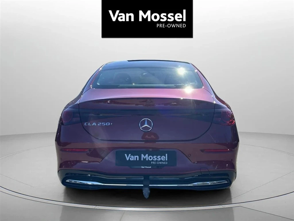 Mercedes-Benz-CLA-image-5