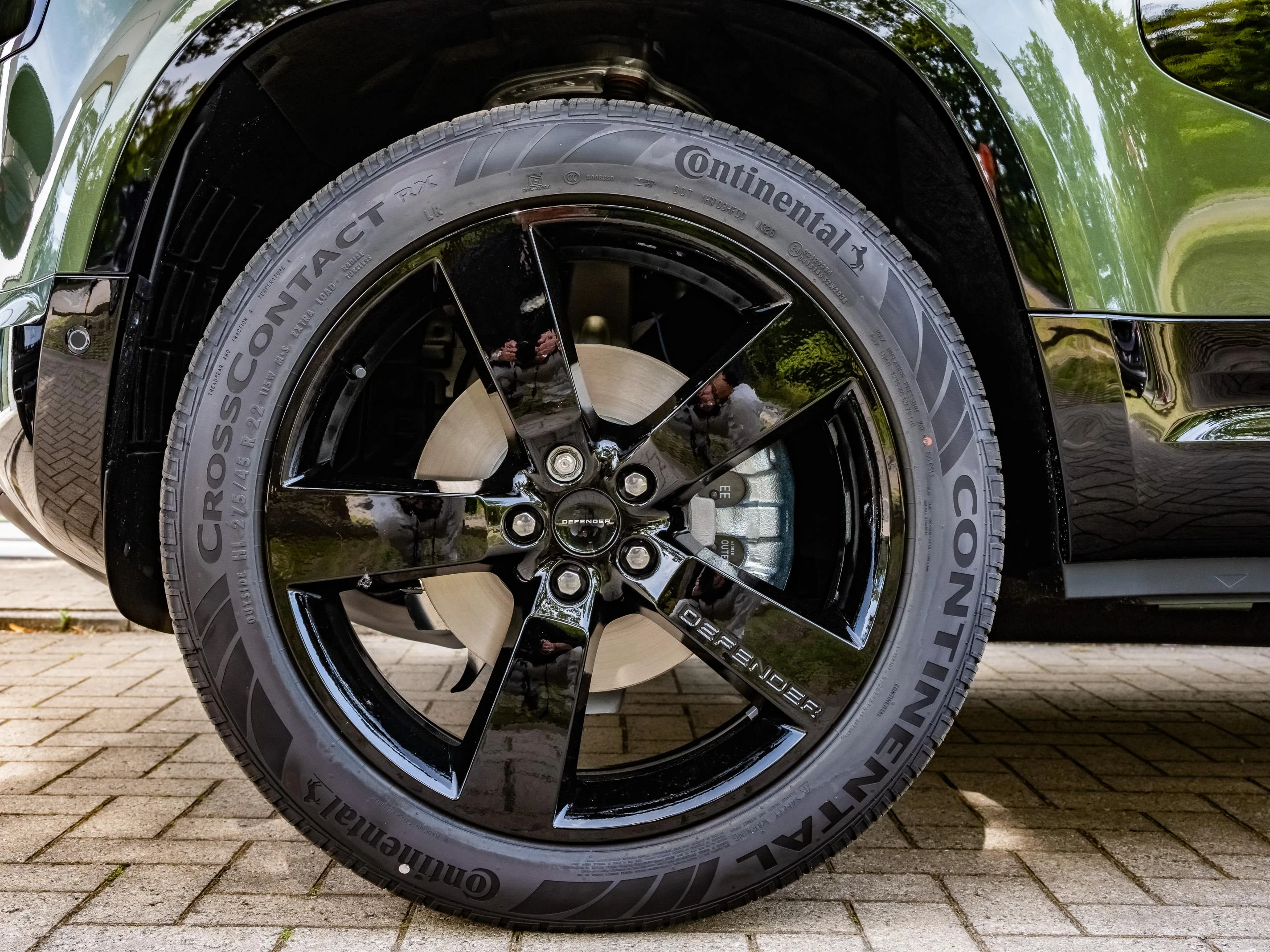 Land Rover Defender D250 X-Dynamic SE