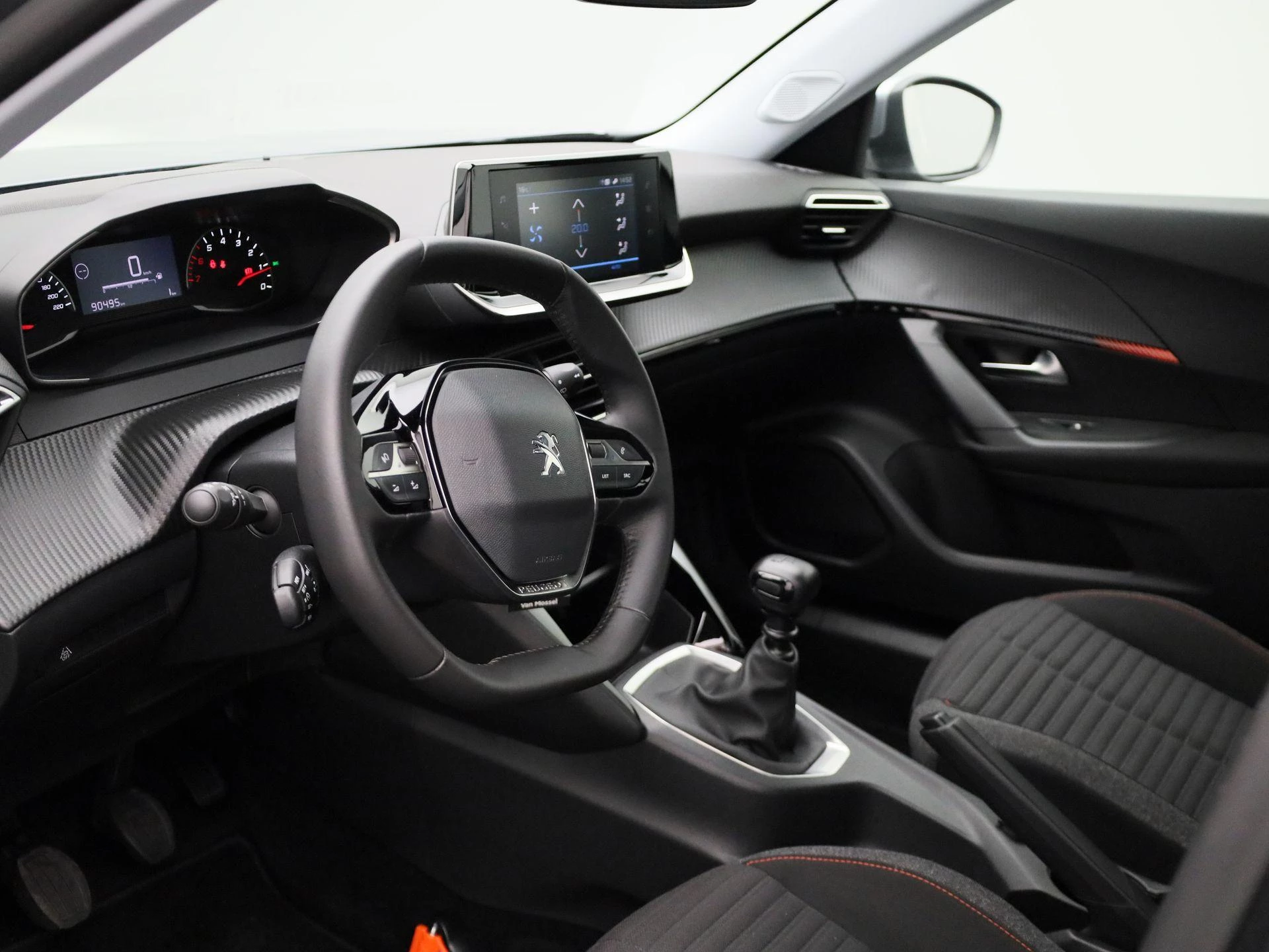 Peugeot-2008-image-24