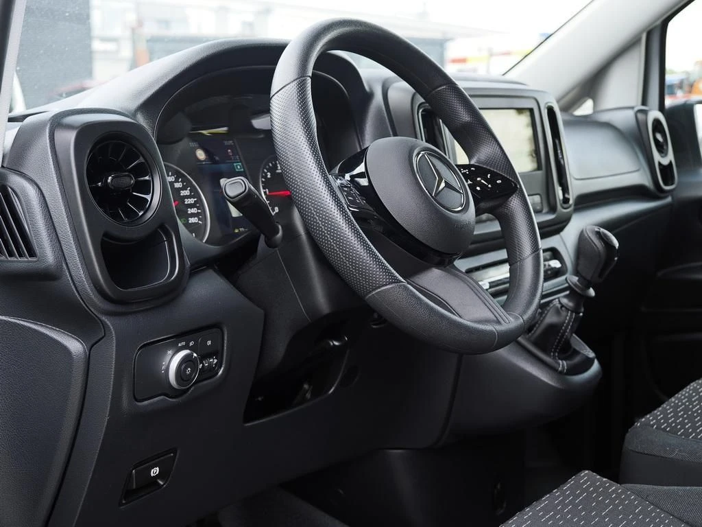 Mercedes-Benz-Vito 116-image-8