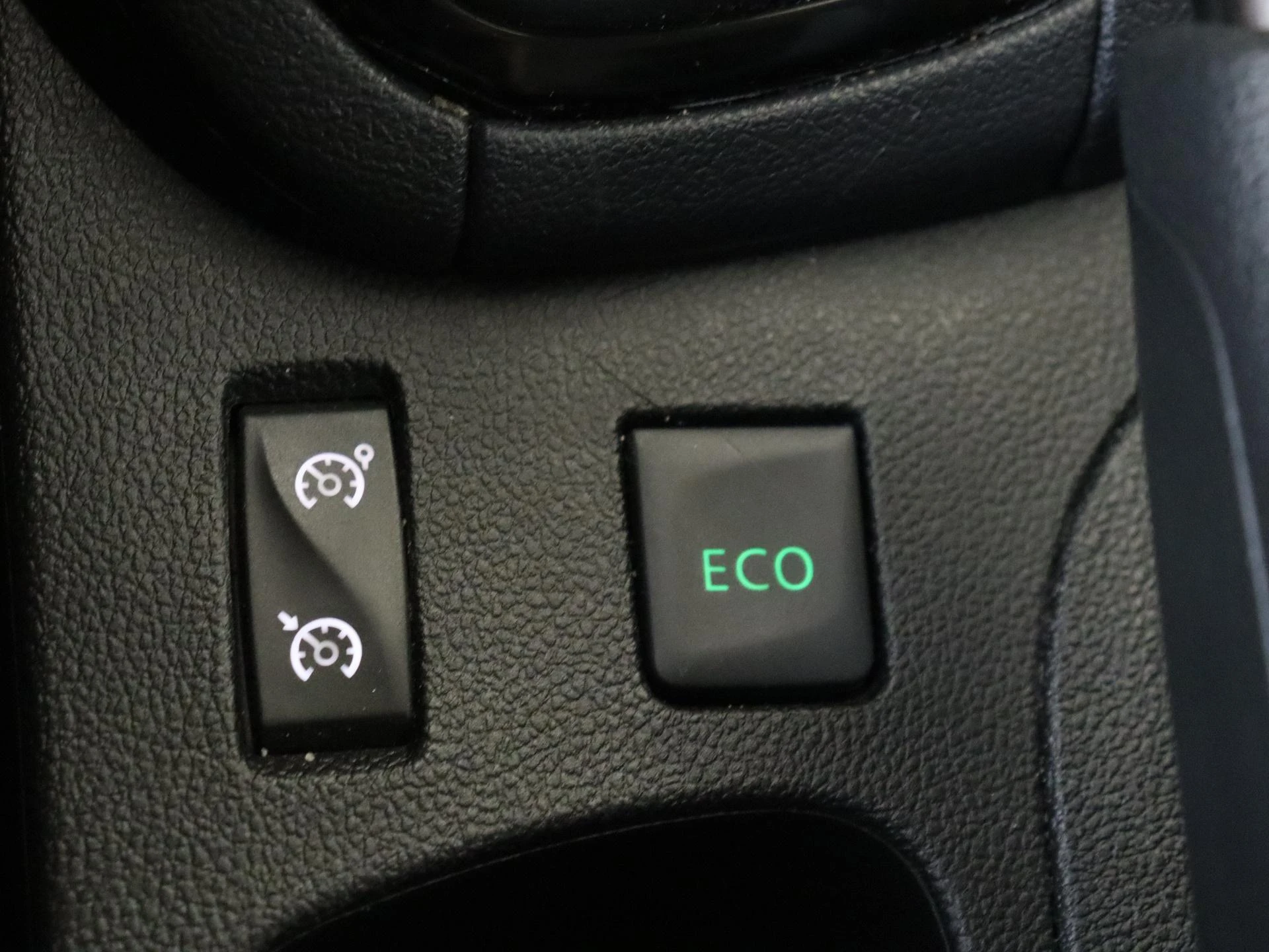Renault-Clio-image-20