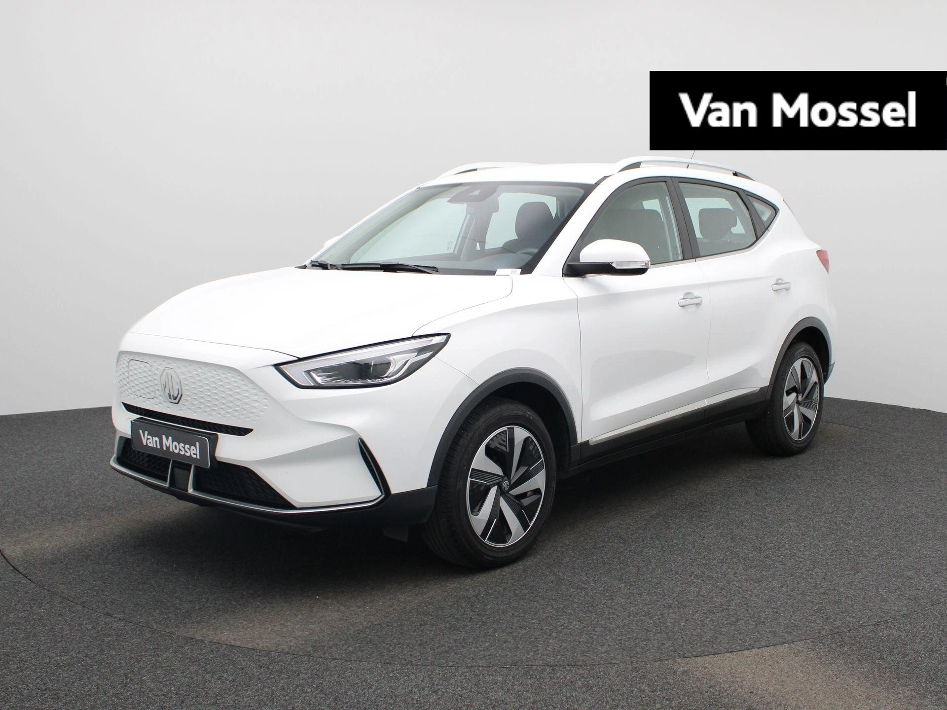 MG-ZS EV-image-0